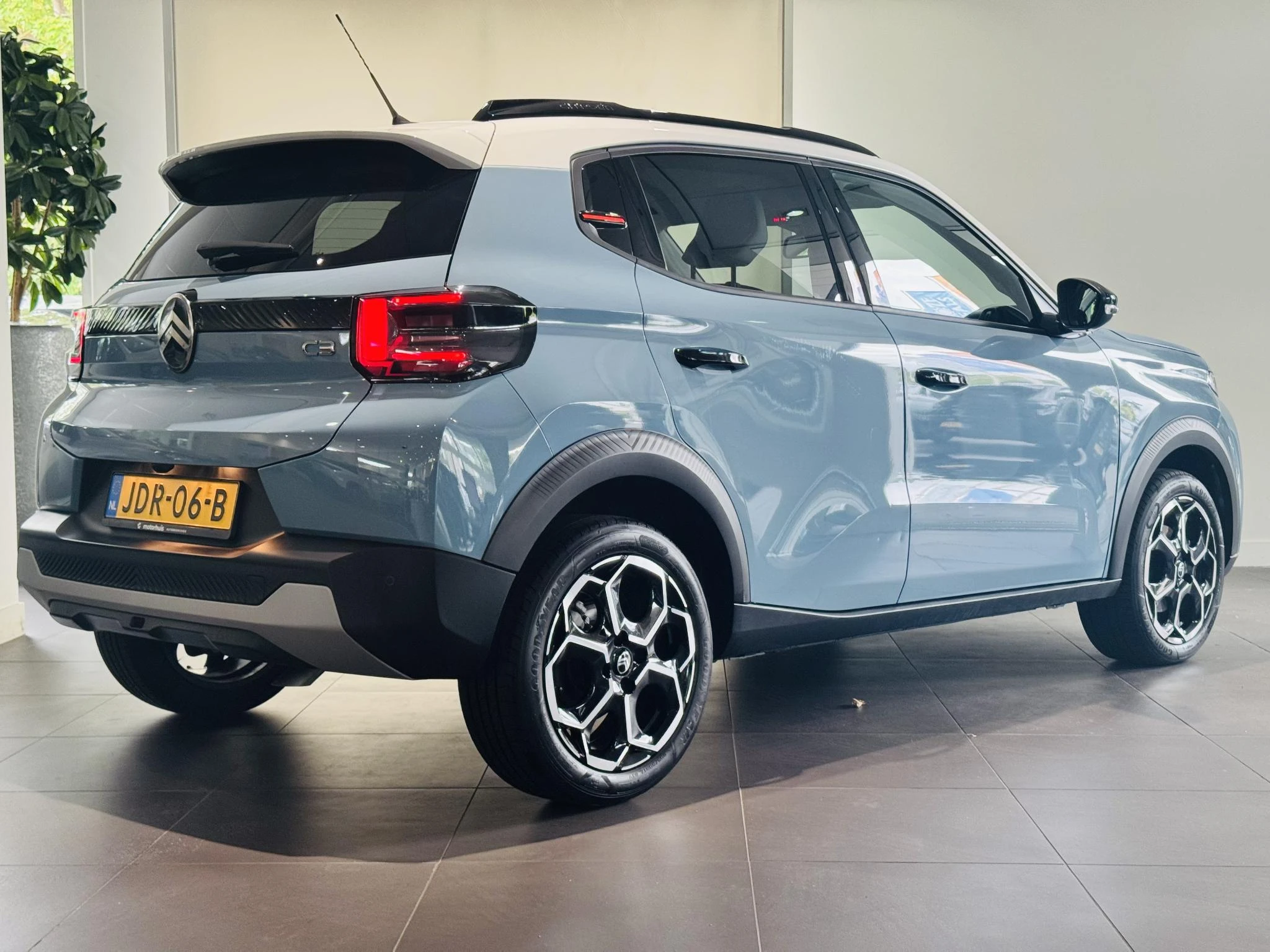 Citroën C3 1.2 Hybrid 110pk Max