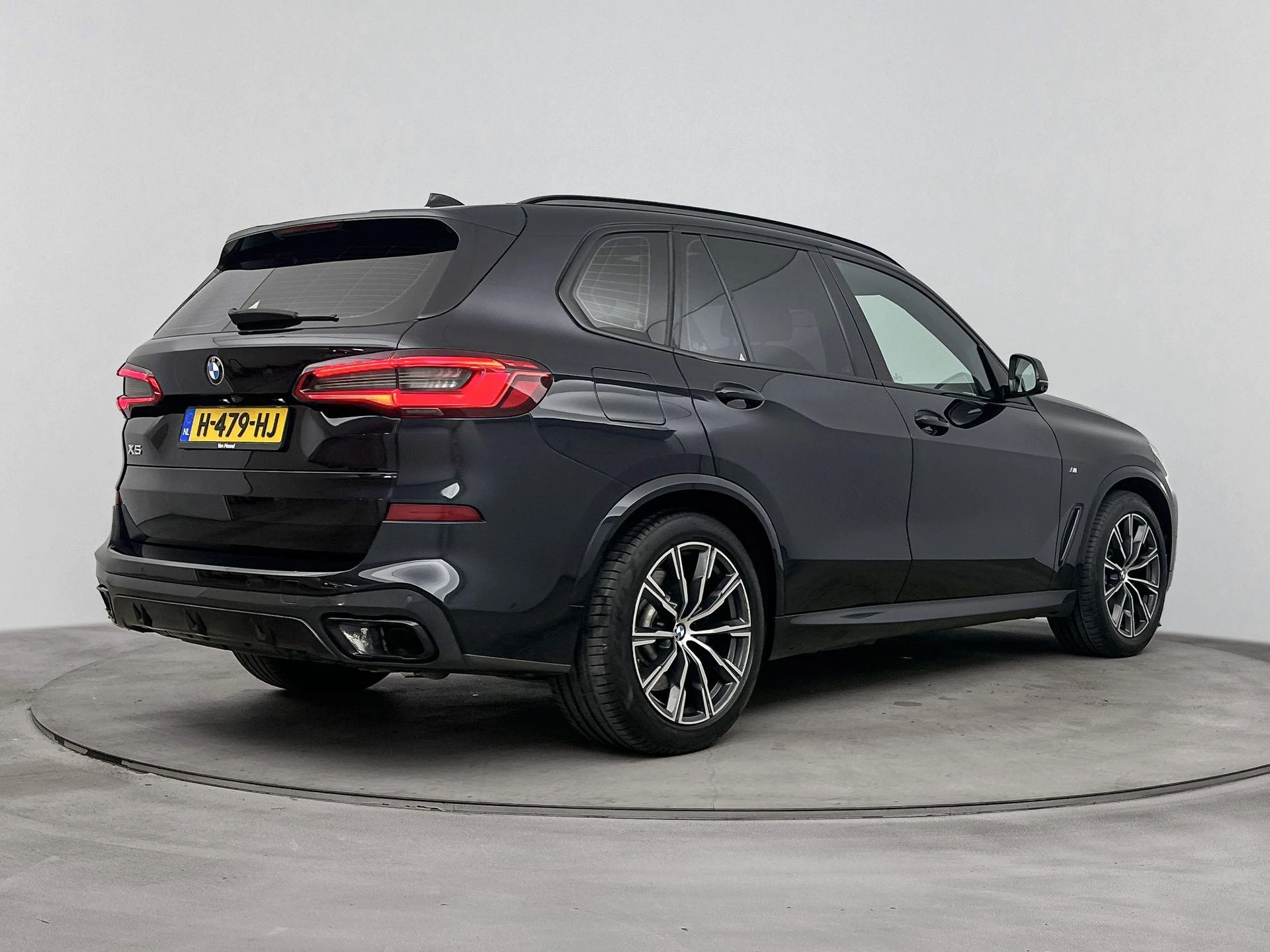 BMW-X5-image-3
