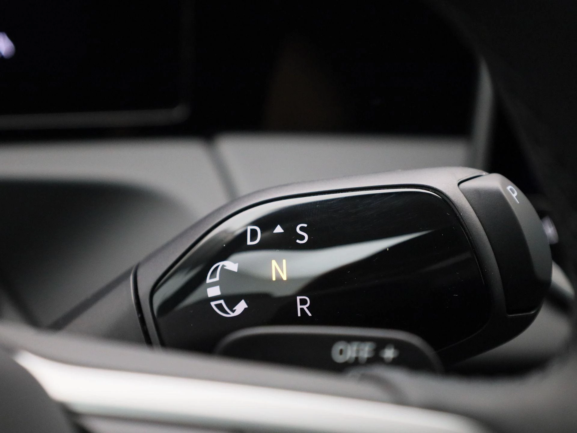 Volkswagen-Tiguan-image-21