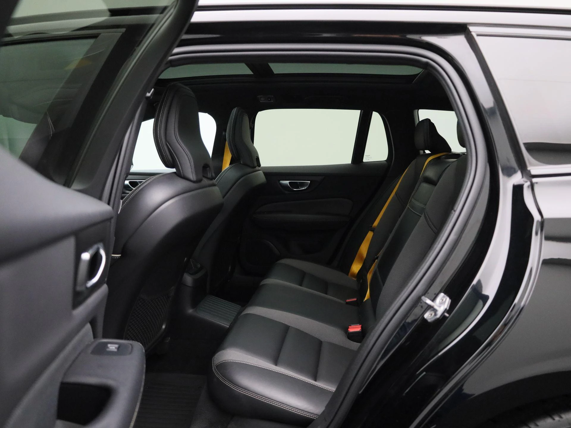 Volvo-V60-image-9