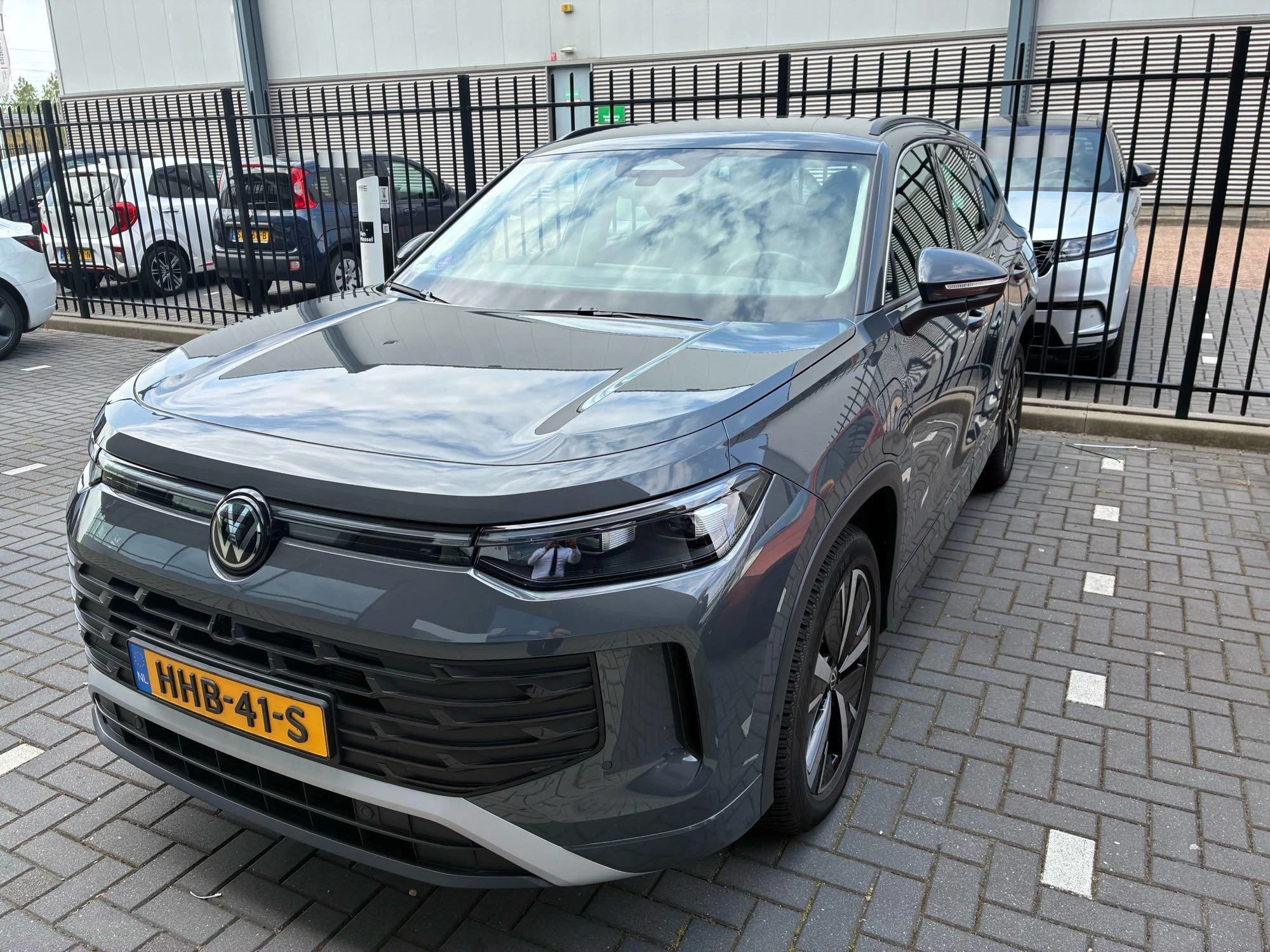 Volkswagen-Tayron-image-5