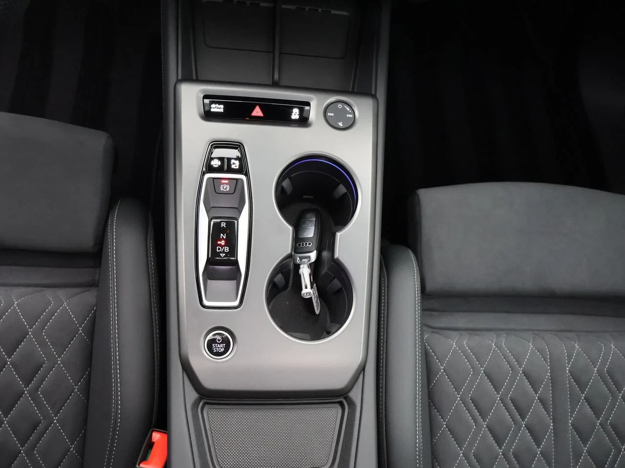 Audi-Q4 e-tron-image-13