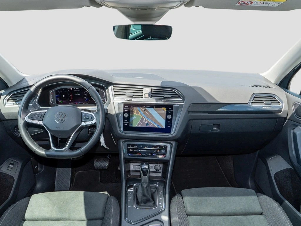 Volkswagen Tiguan 2.0 TDI DSG Elegance AHK, Pano, ZGV