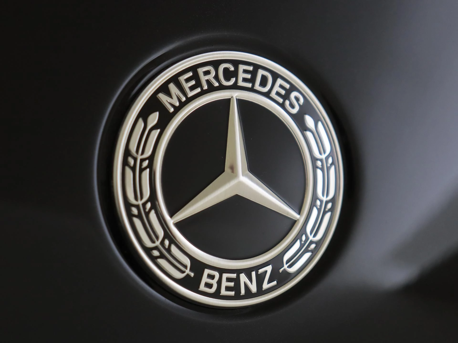 Mercedes-Benz-GLE-image-30