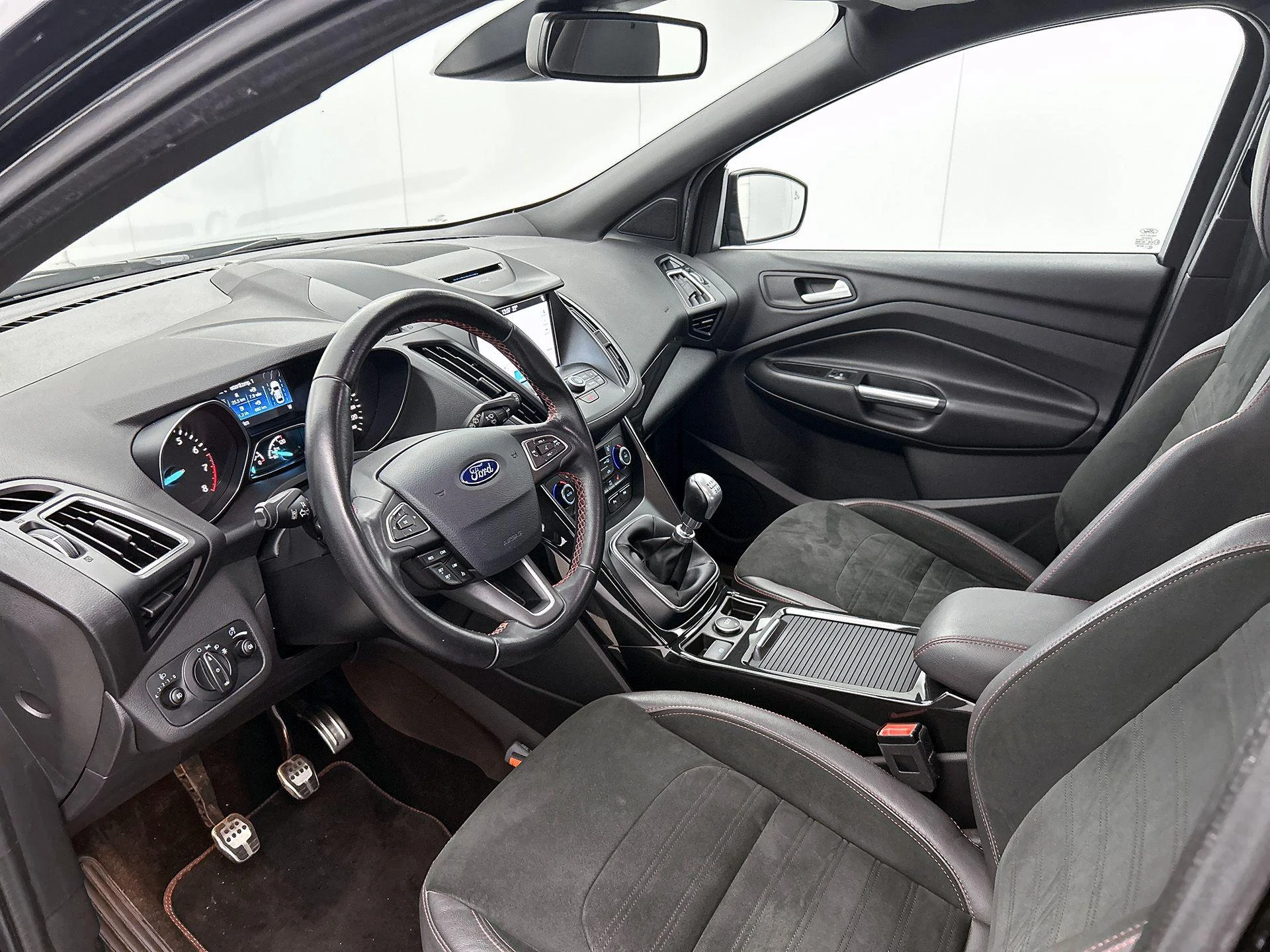 Ford-Kuga-image-19