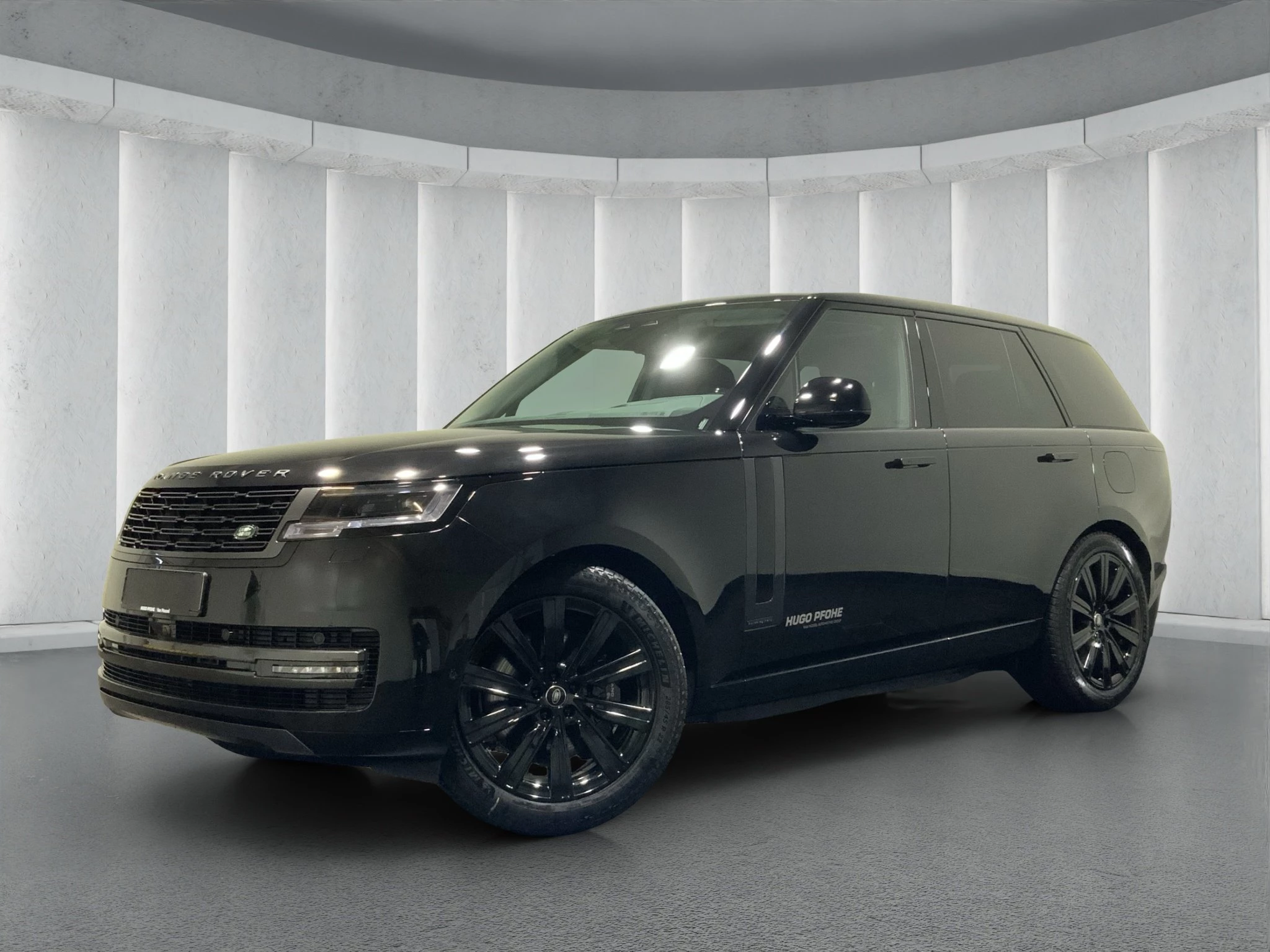 Land Rover-Range Rover-image-0