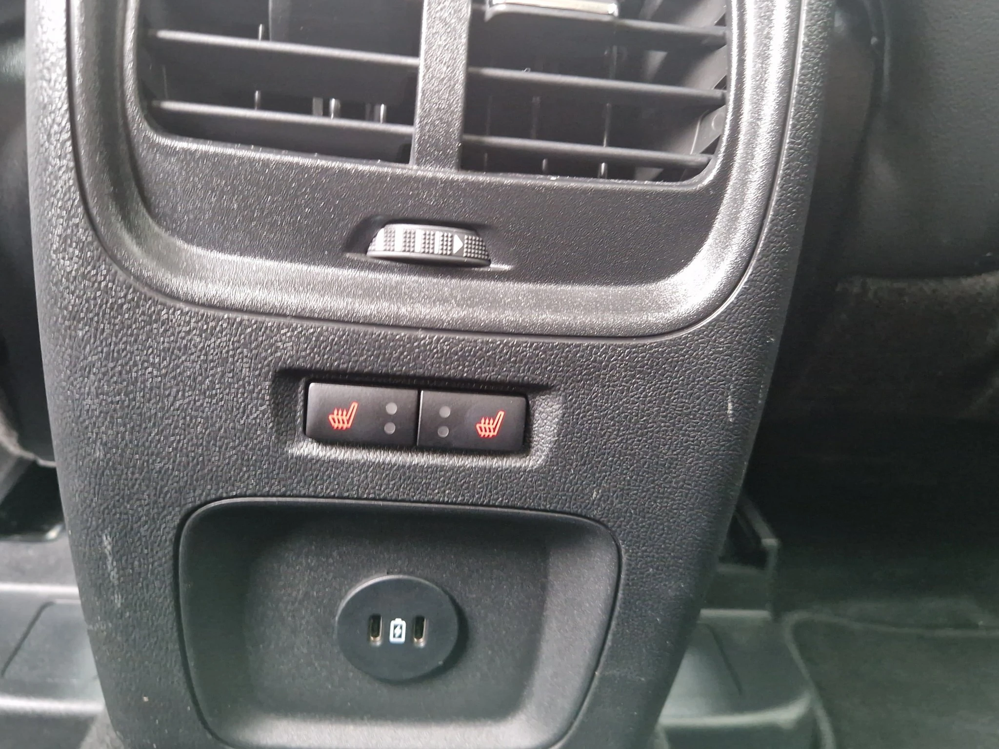 Ford-Kuga-image-19