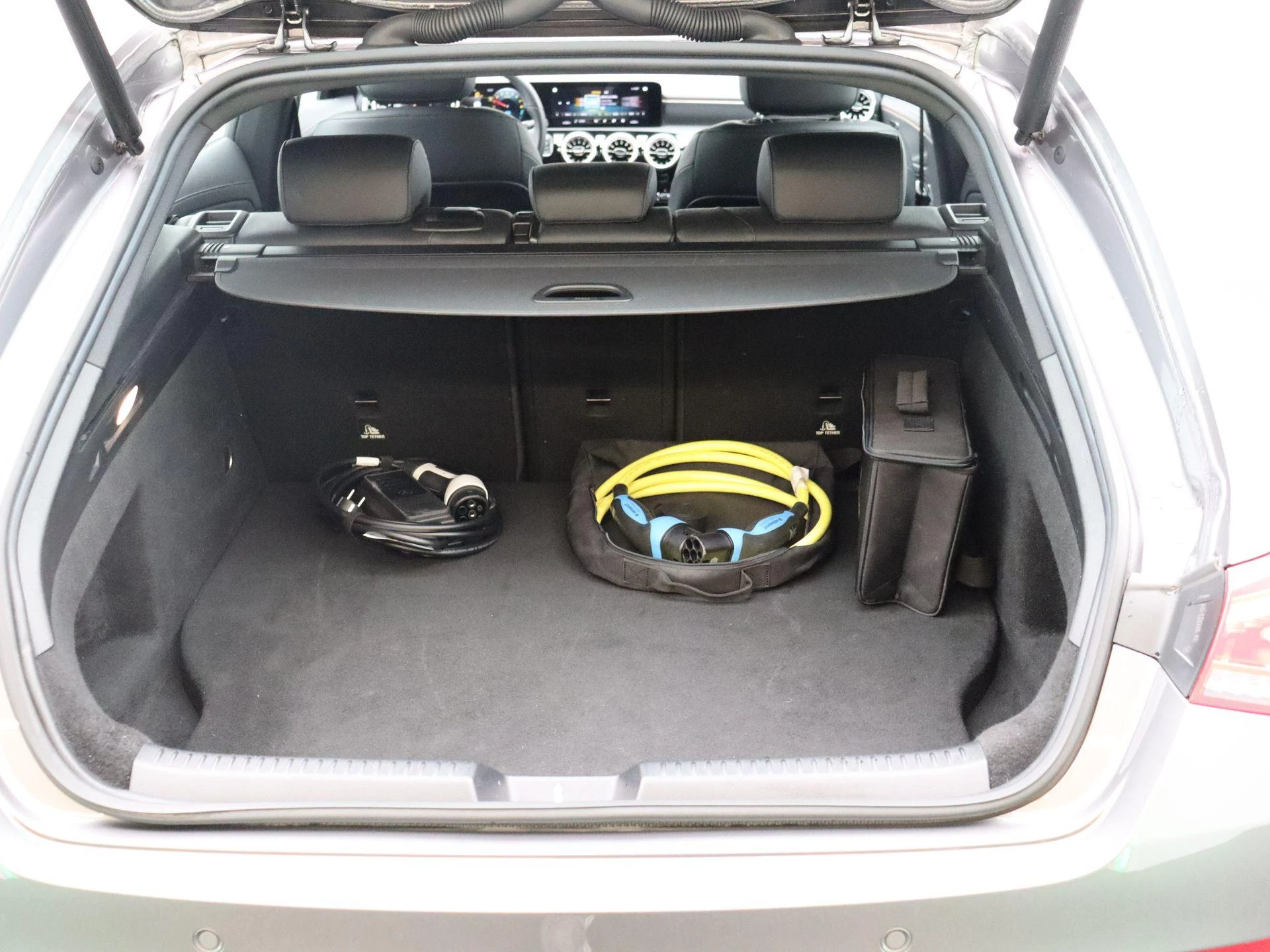 Mercedes-Benz CLA 250e Shooting Brake + LEDER + LED + CAMERA +