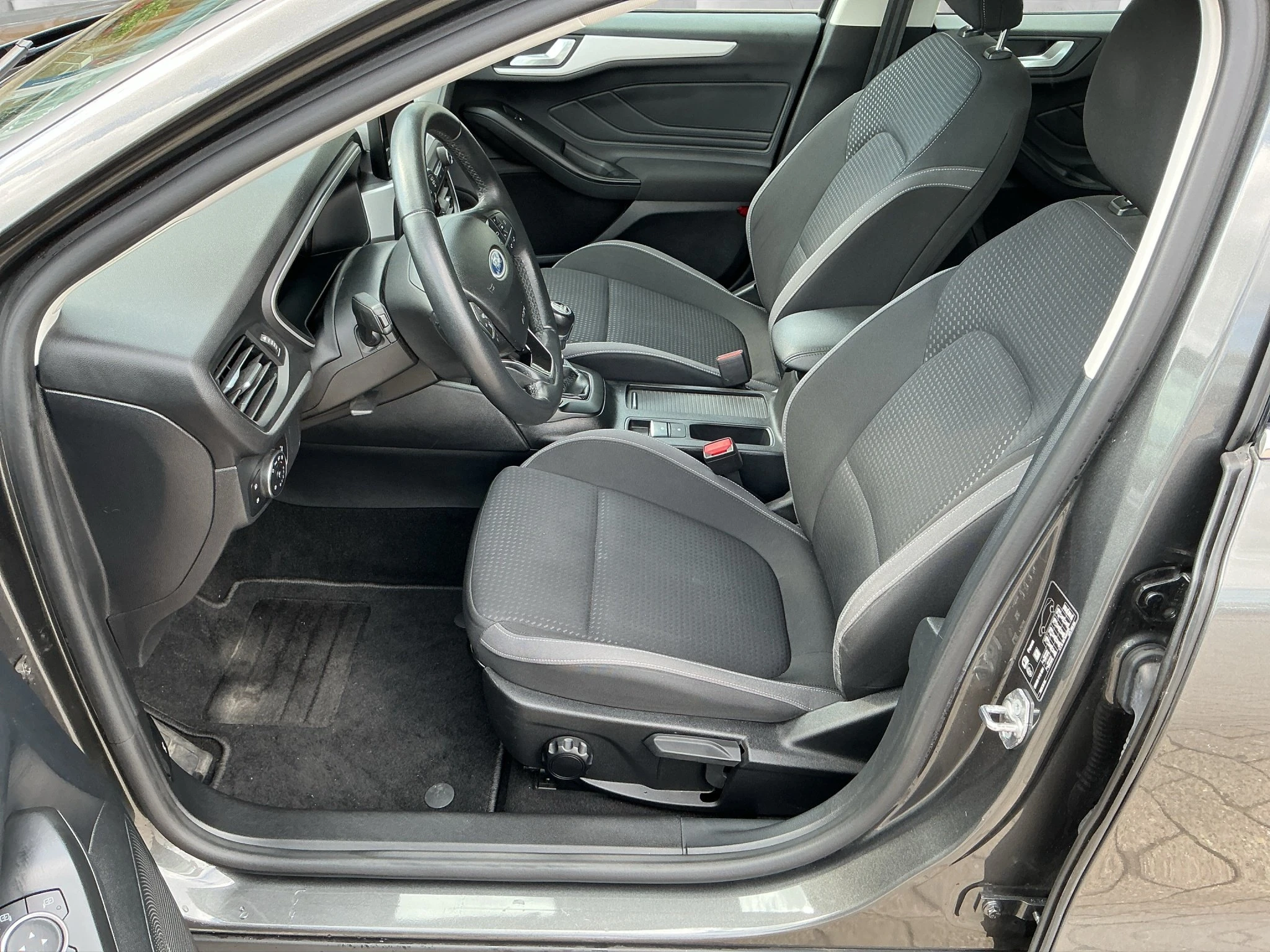 Ford-Focus-image-9