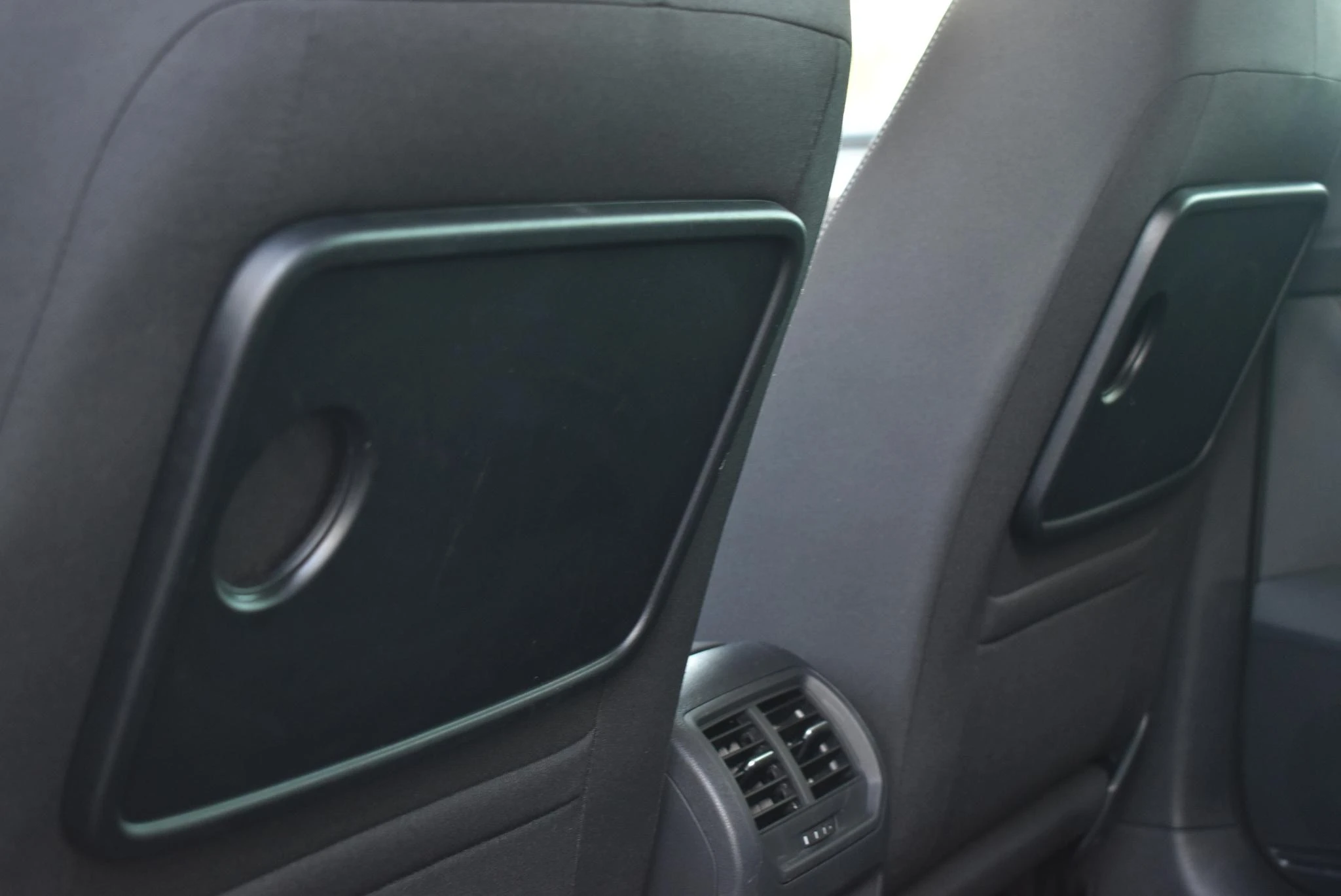 Volkswagen-Golf Sportsvan-image-45