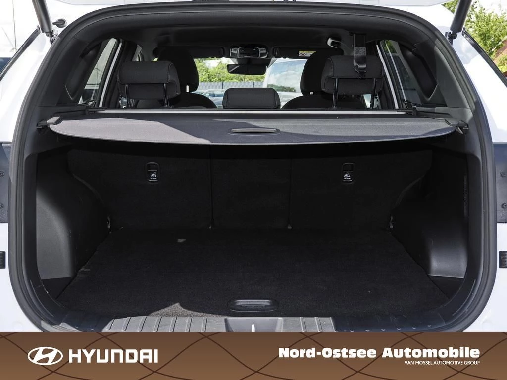 Hyundai Tucson 1.6 T-GDI ADVANTAGE 2WD SHZ LHZ NAVI LED