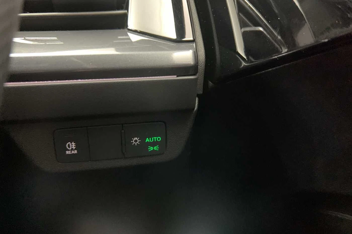 Audi-Q4 e-tron-image-25