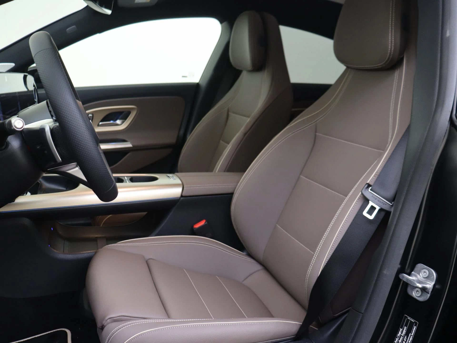 Mercedes-Benz CLA 200 AMG Line