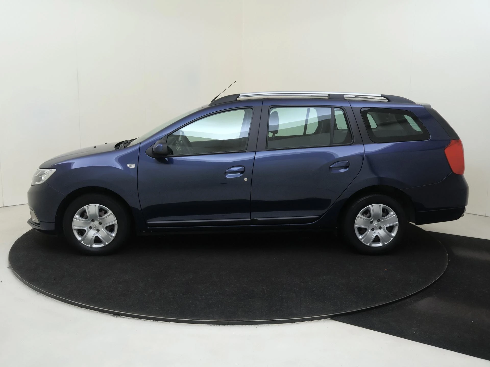 Dacia-Logan-image-7