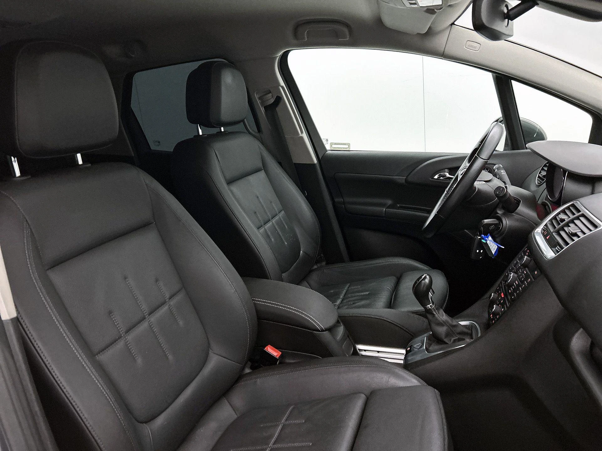 Opel-Meriva-image-30