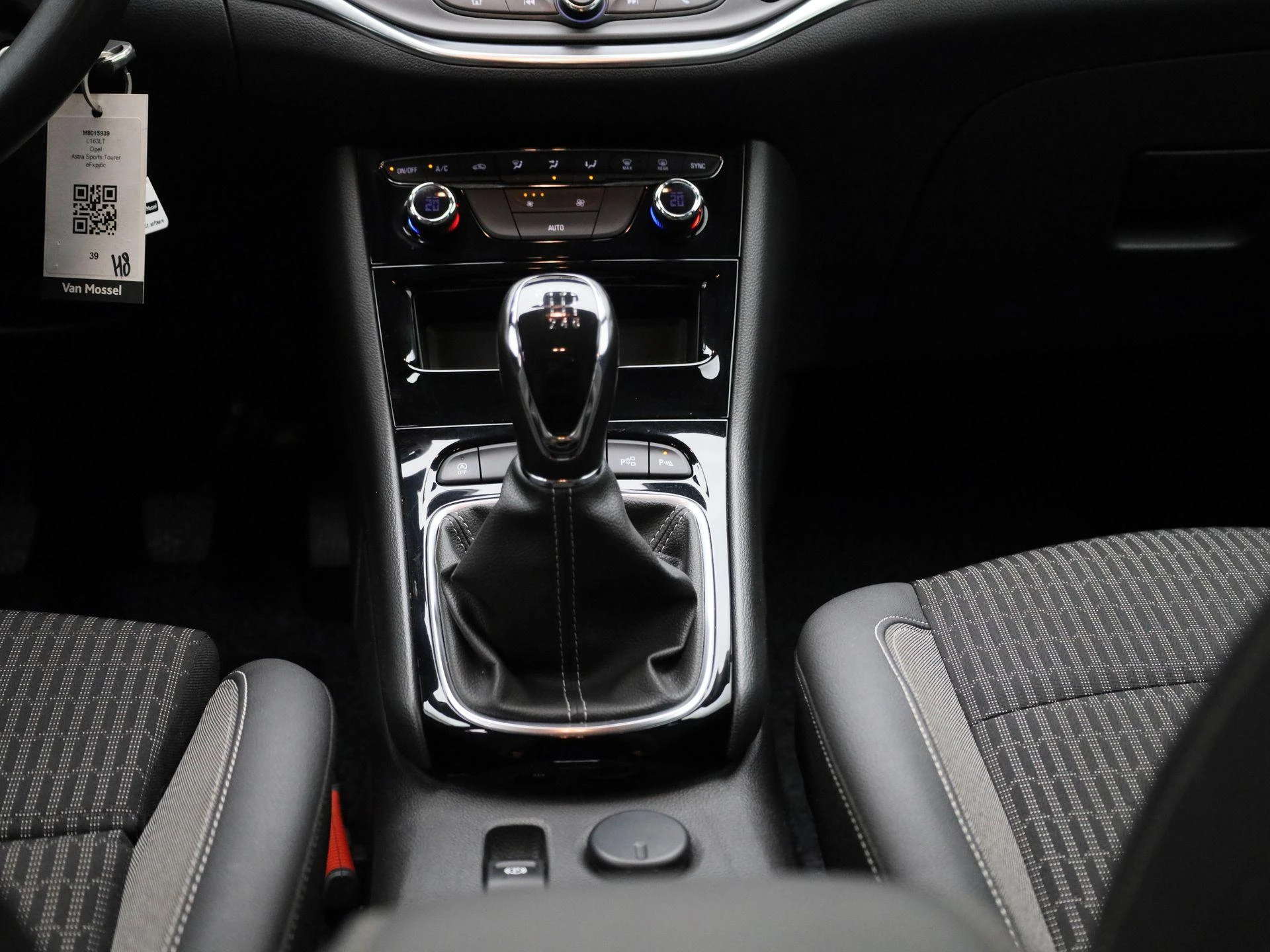 Opel Astra Sports Tourer 1.2 Design & Tech