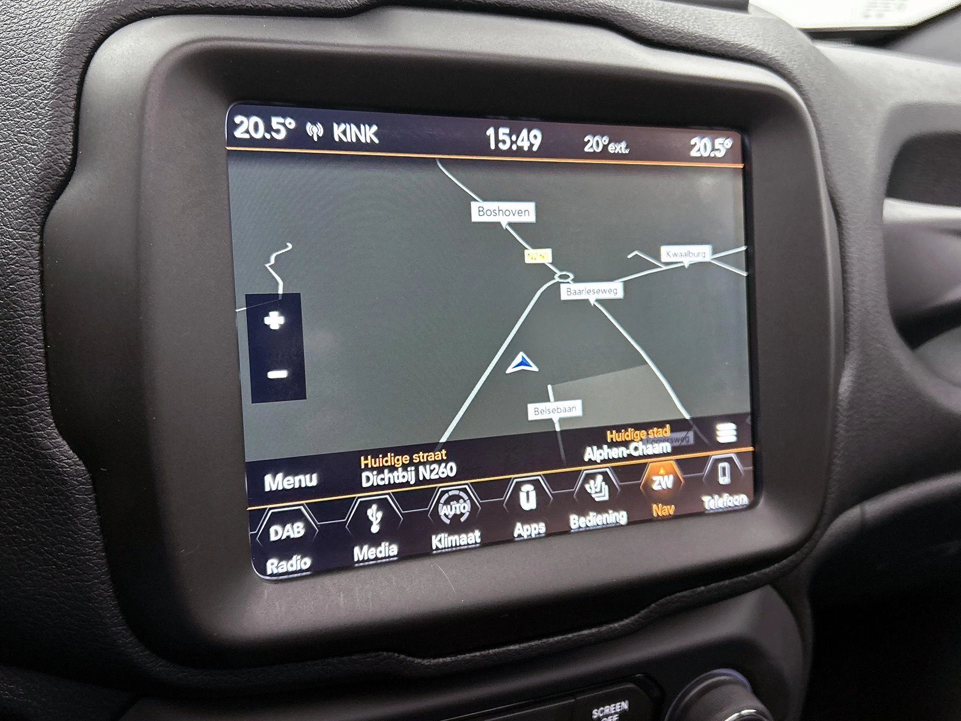 Jeep-Renegade-image-28
