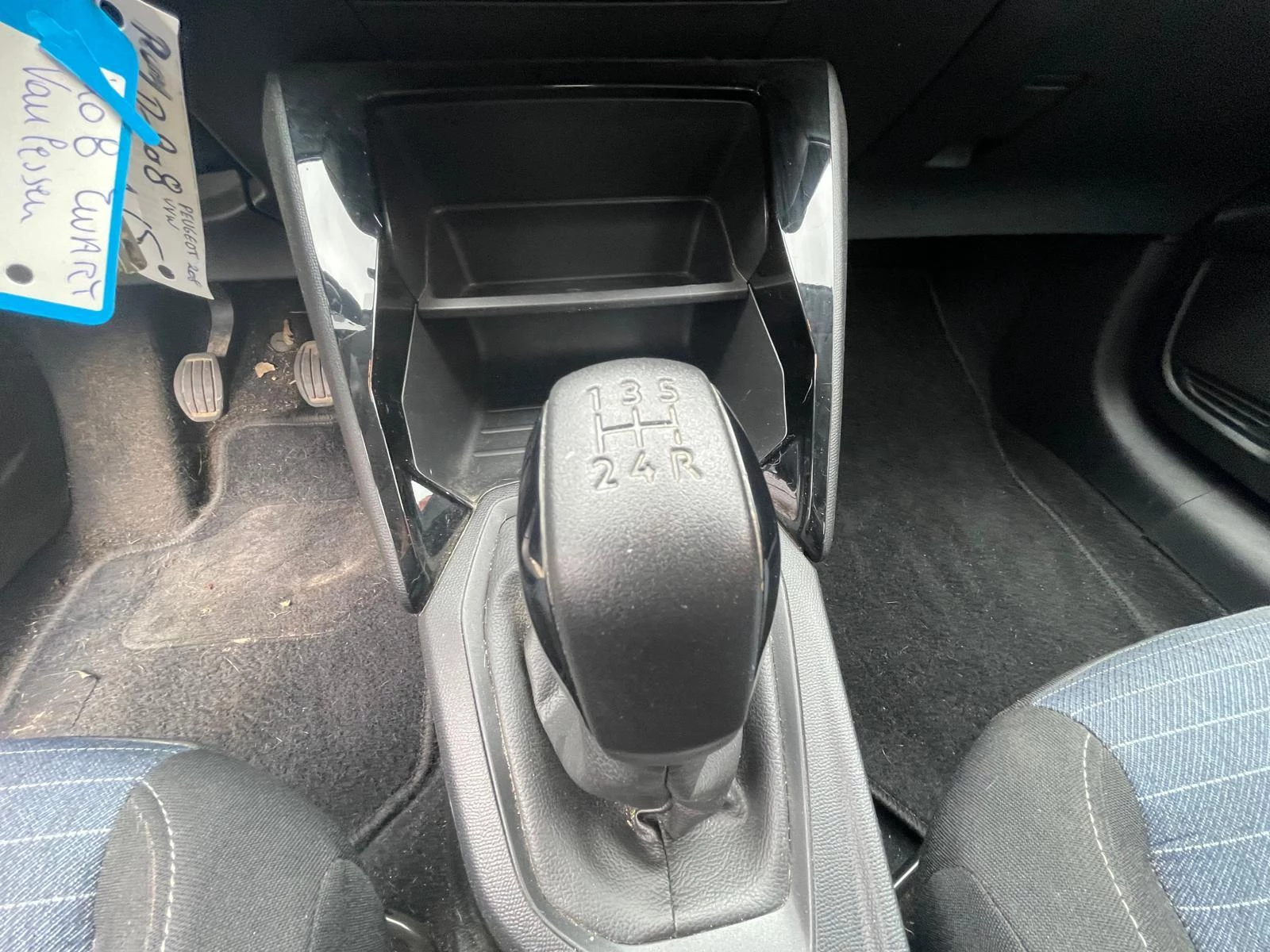 Peugeot 208 1.2 PureTech 75 MAN5 S&S Style