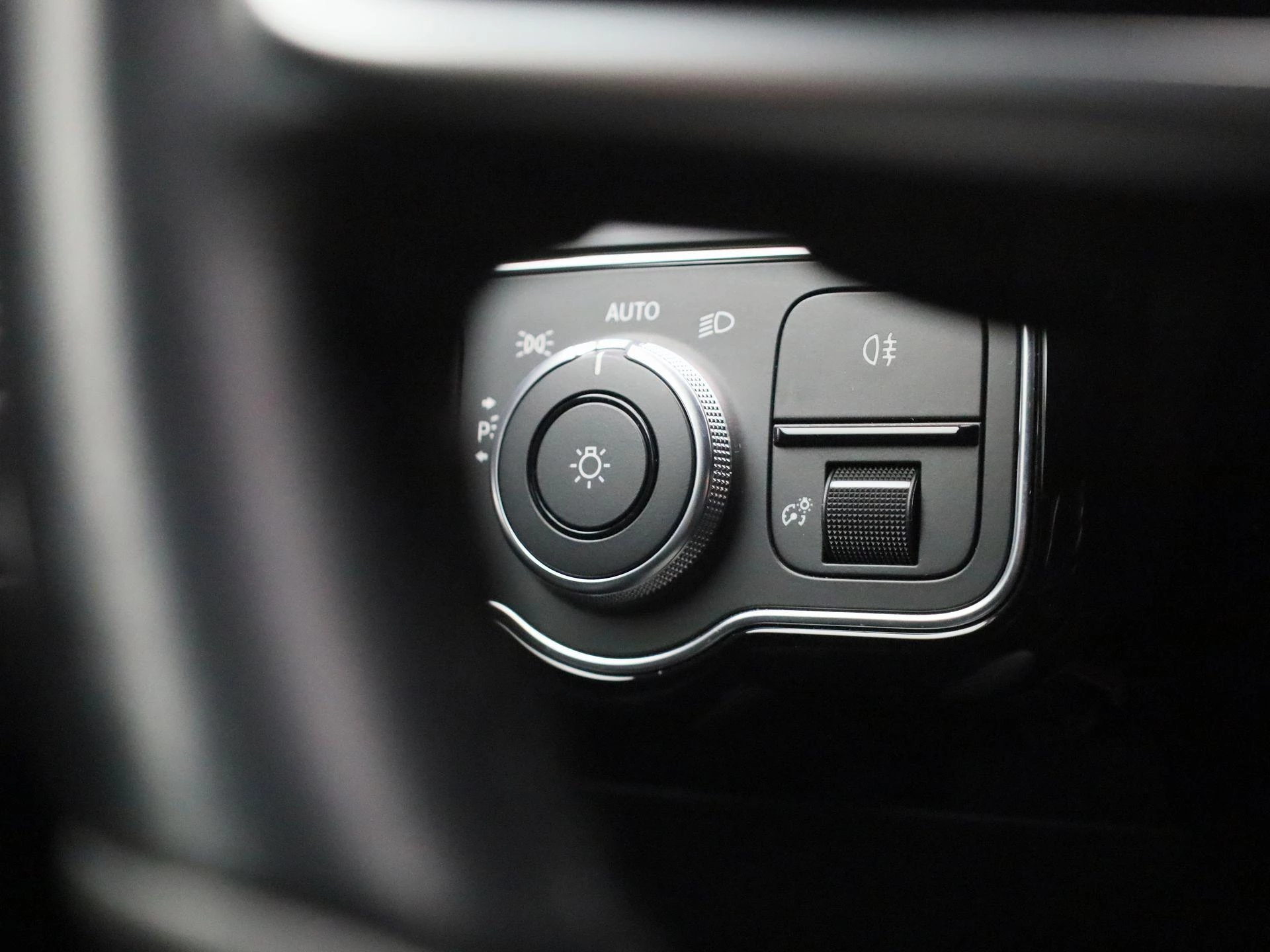 Mercedes-Benz-A-Klasse-image-23