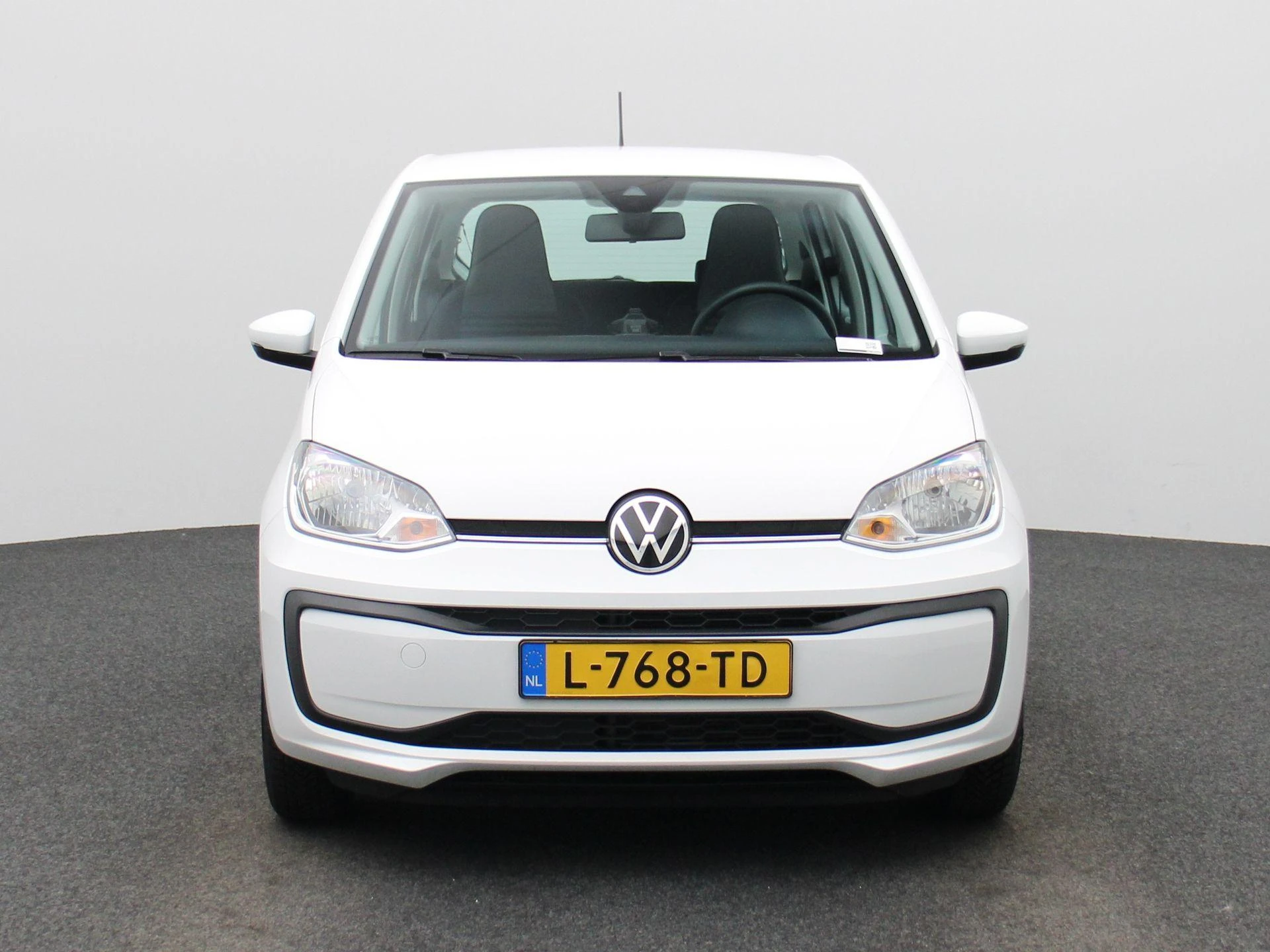 Volkswagen-up!-image-2
