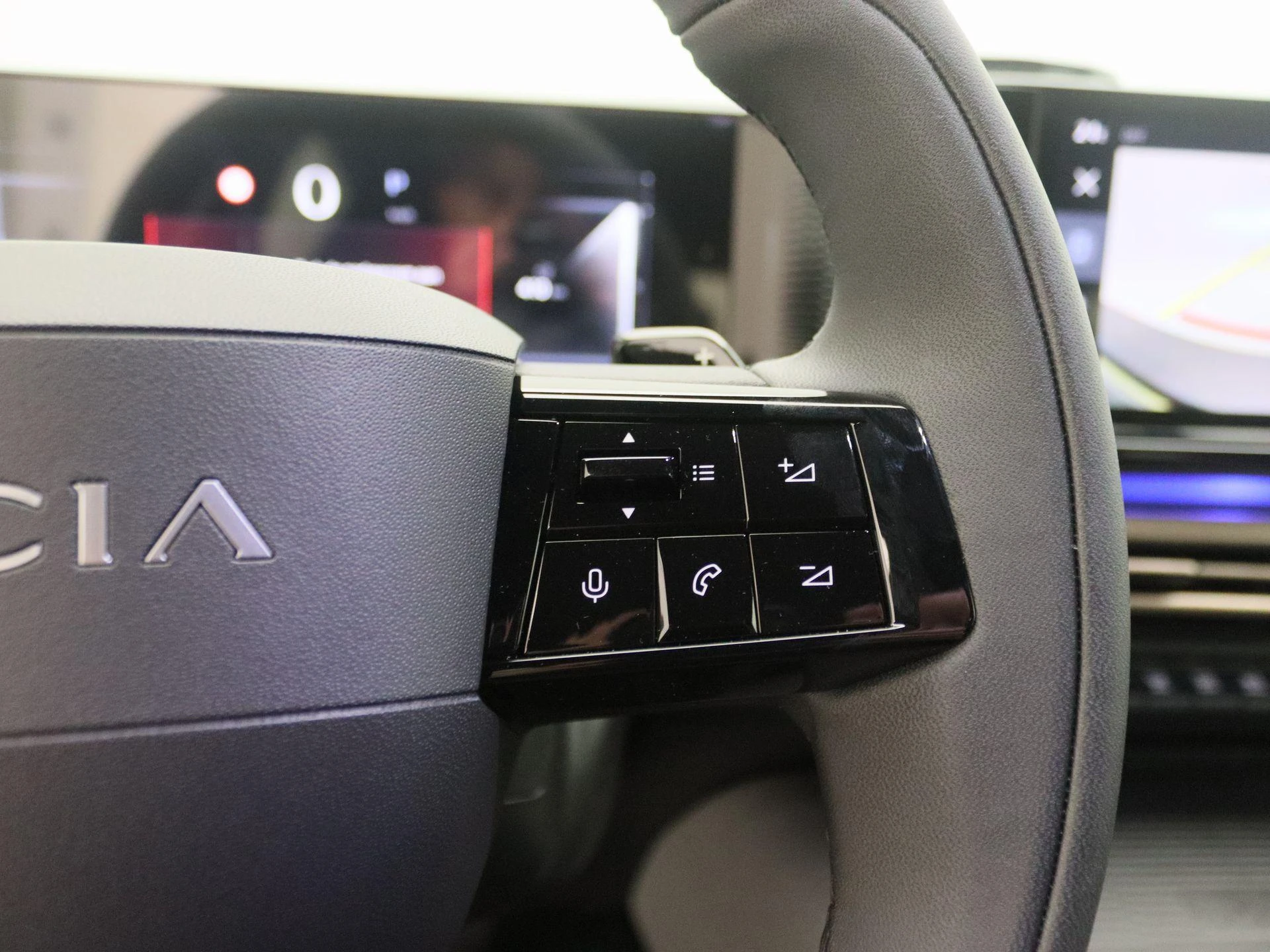 Lancia-Ypsilon-image-17