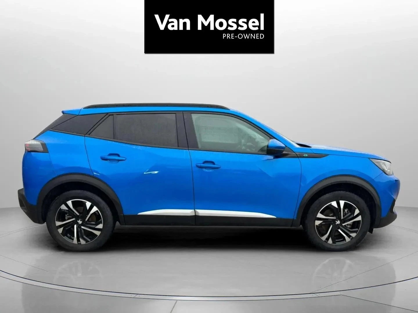 Peugeot-e-2008-image-3