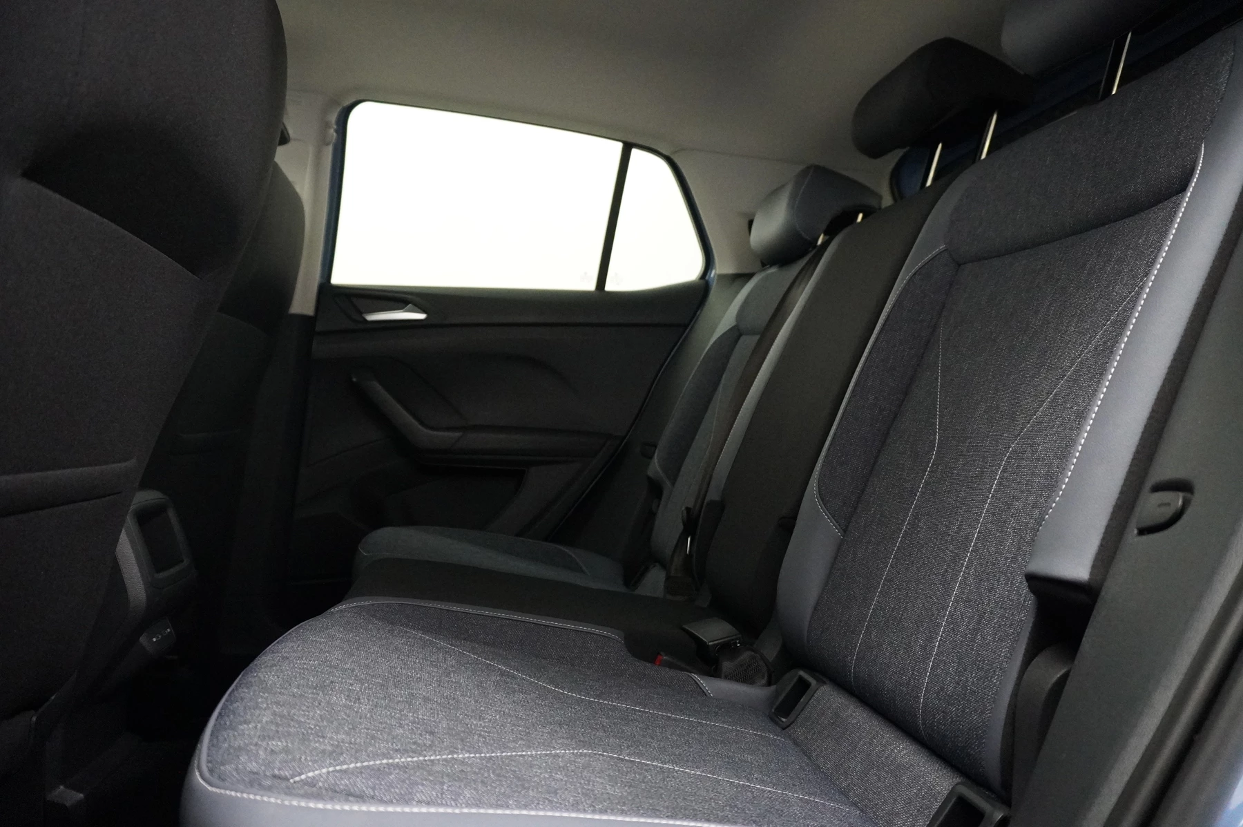 Volkswagen-T-Cross-image-11