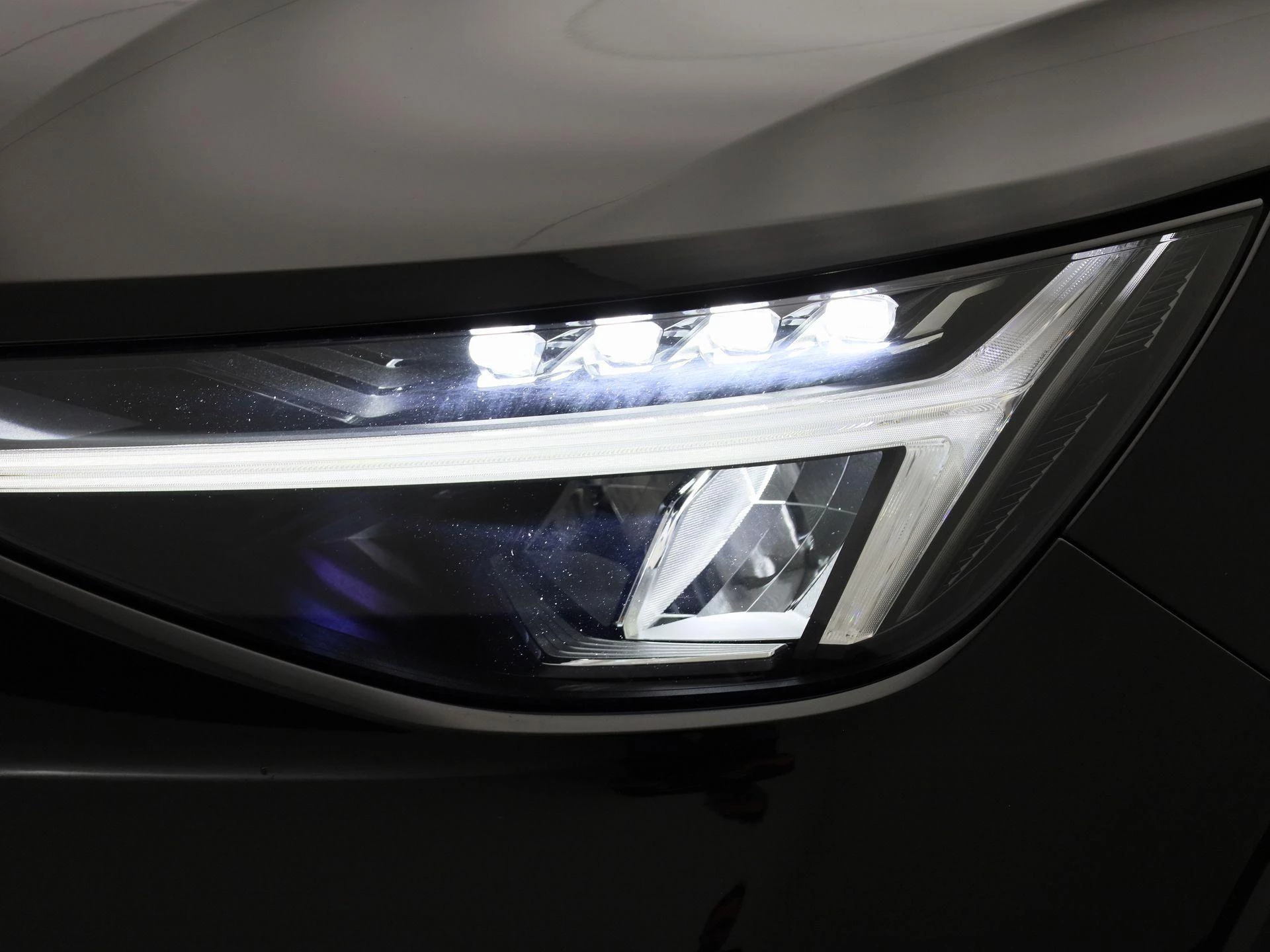 Volvo-XC40-image-12