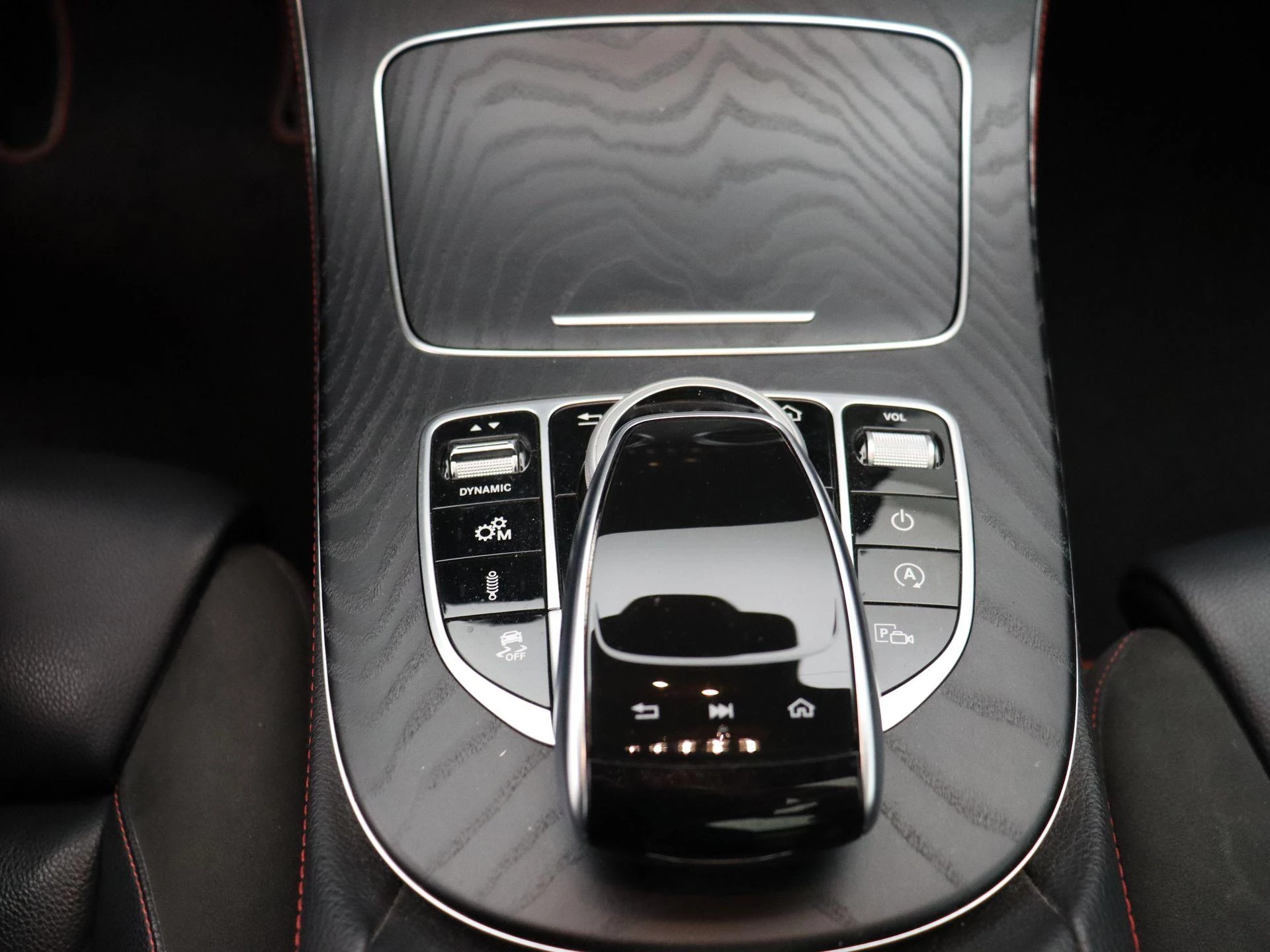 Mercedes-Benz Classe E AMG 53 4MATIC+ Estate + LICHTE VRACHT + BURMESTER + PANO + CARPLAY +