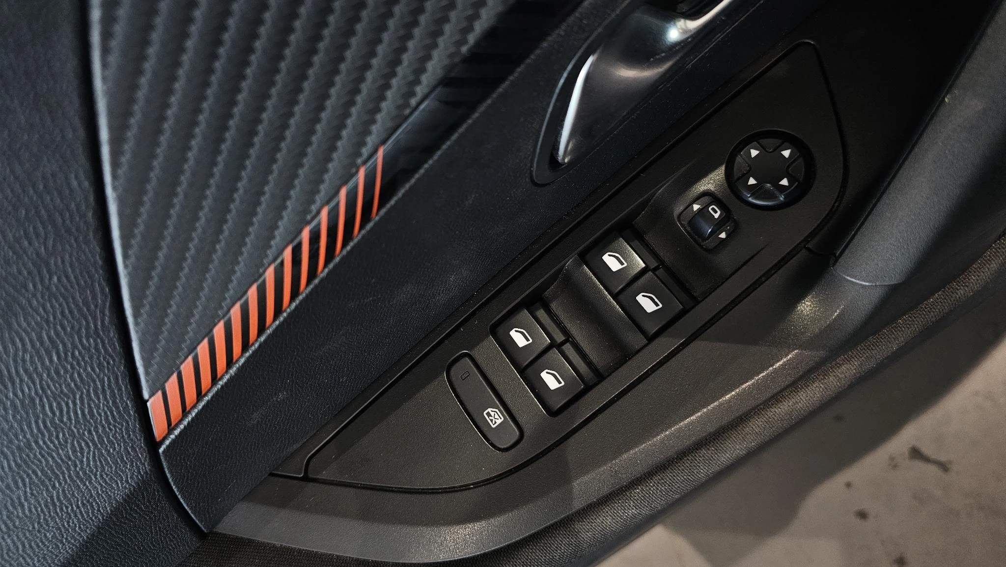 Peugeot-2008-image-17