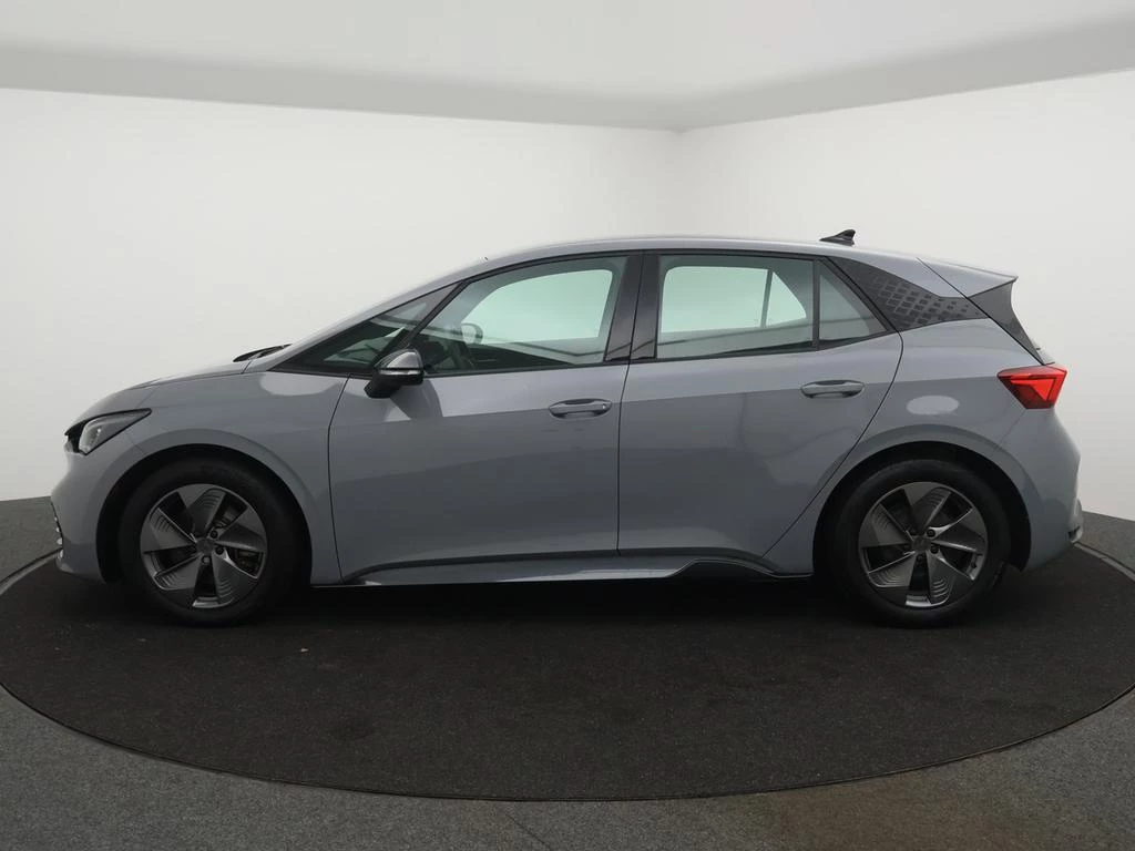 CUPRA Born Born Business Edition 204PK *AUTOMAAT*SPORTZETELS*CAMERA*PDC*ACC*NAVI*APP-CONNECT*...*