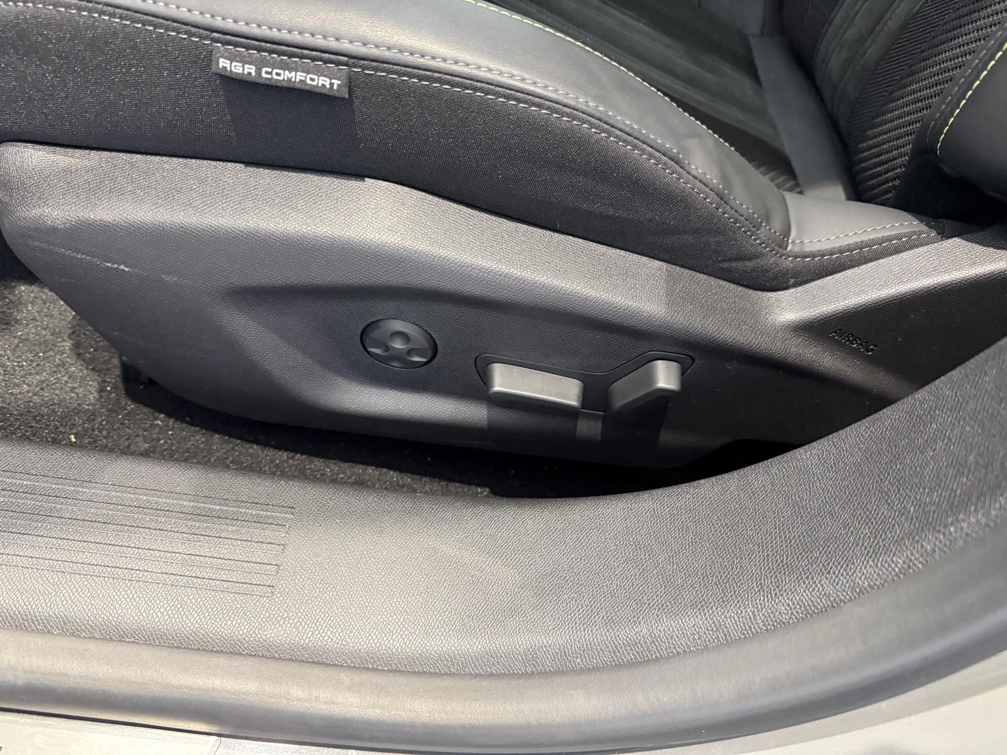 Peugeot 408 e-408 GT Avantage 58 kWh