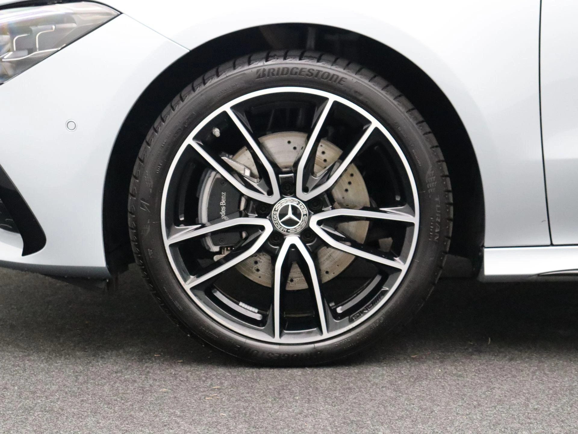 Mercedes-Benz-CLA-image-6