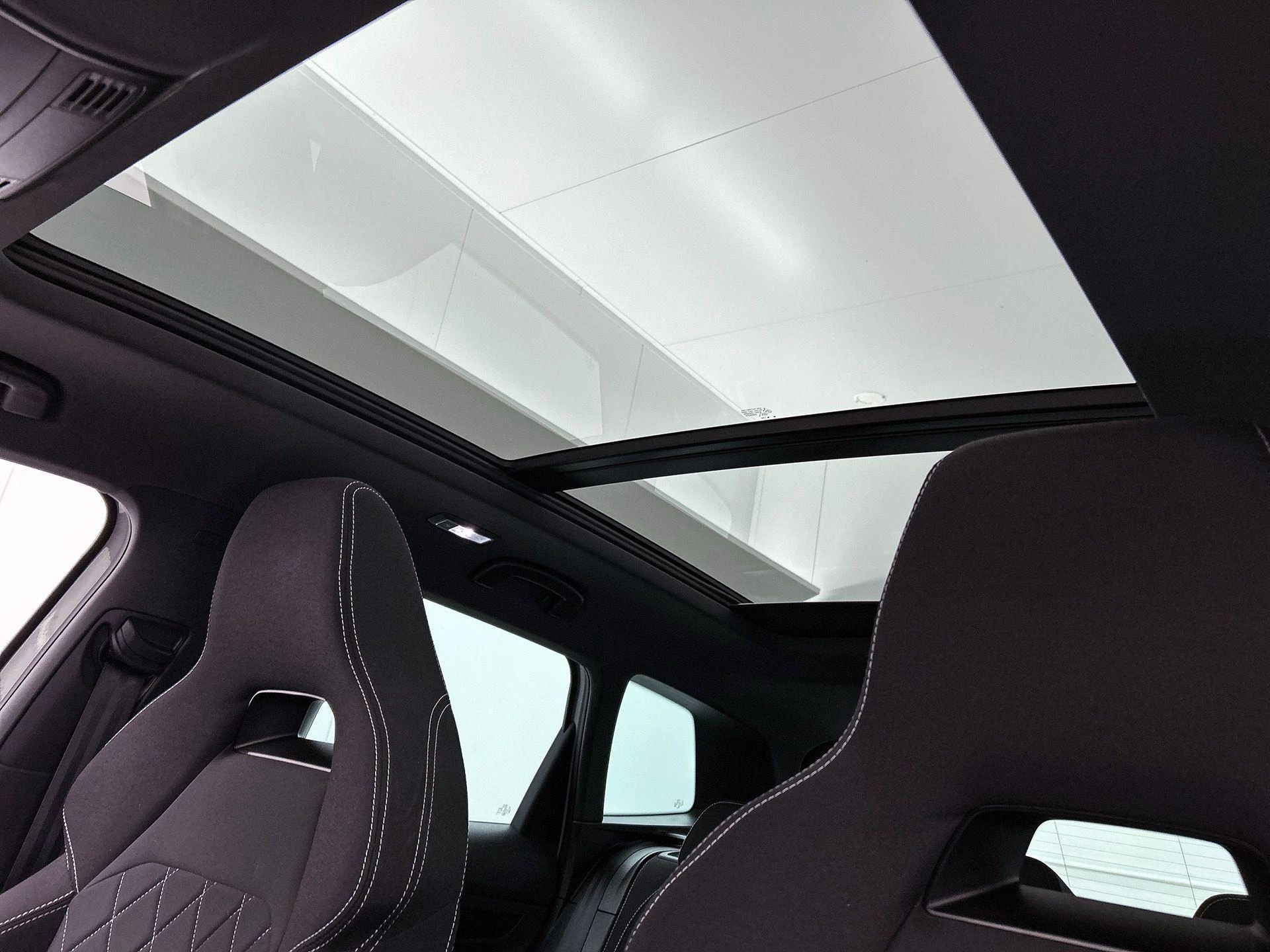 Škoda Karoq 1.5 TSI ACT Sportline Business