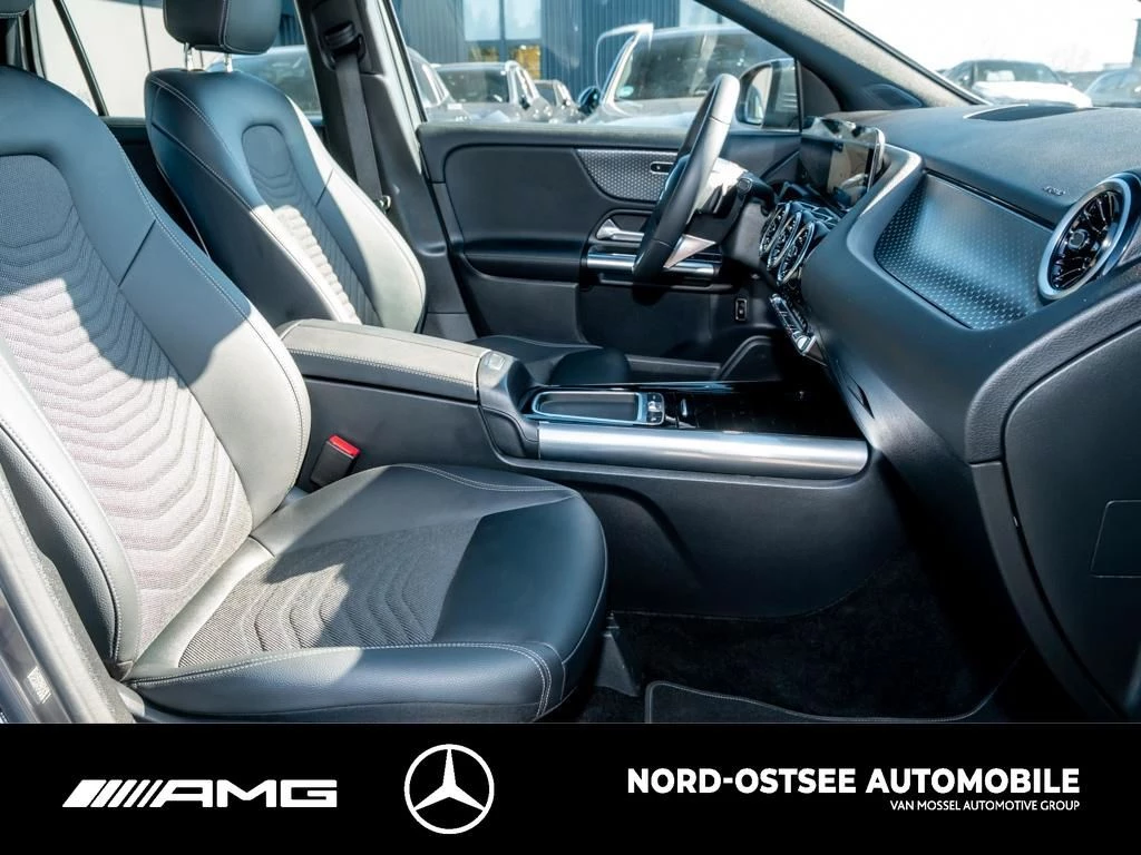 Mercedes-Benz-GLA-image-9