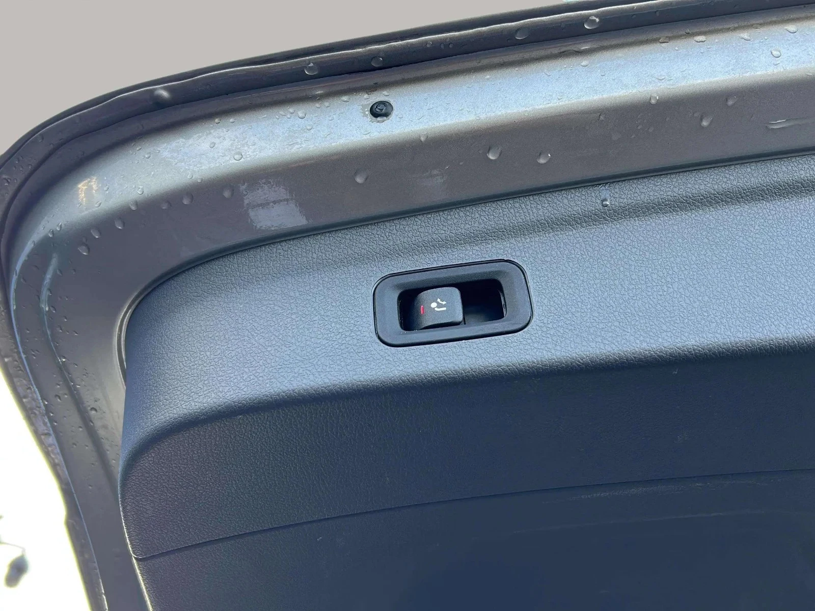 Mercedes-Benz-GLE-image-22