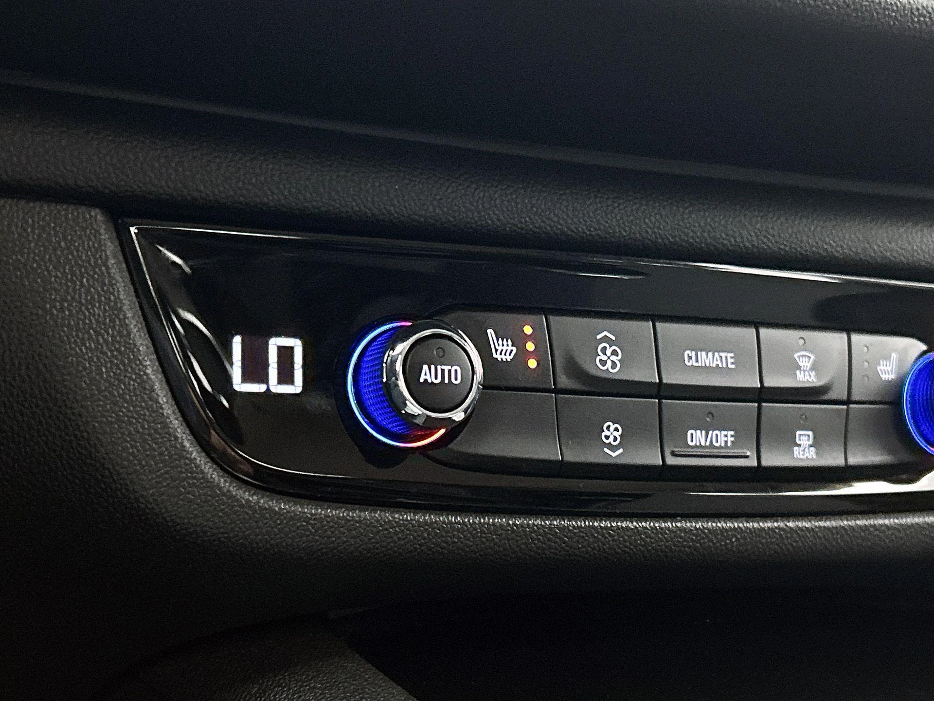 Opel-Insignia-image-7
