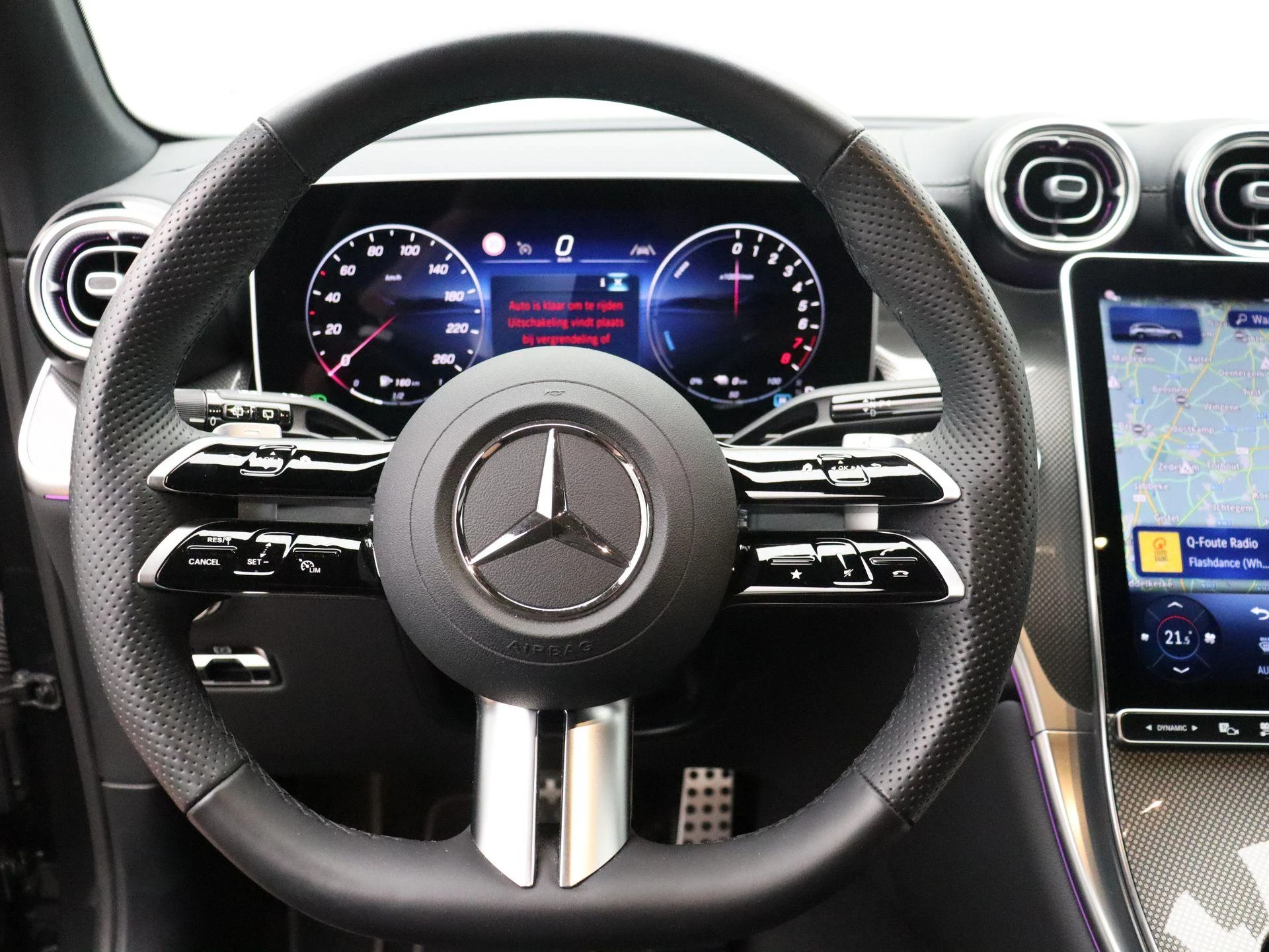 Mercedes-Benz-GLC-image-16