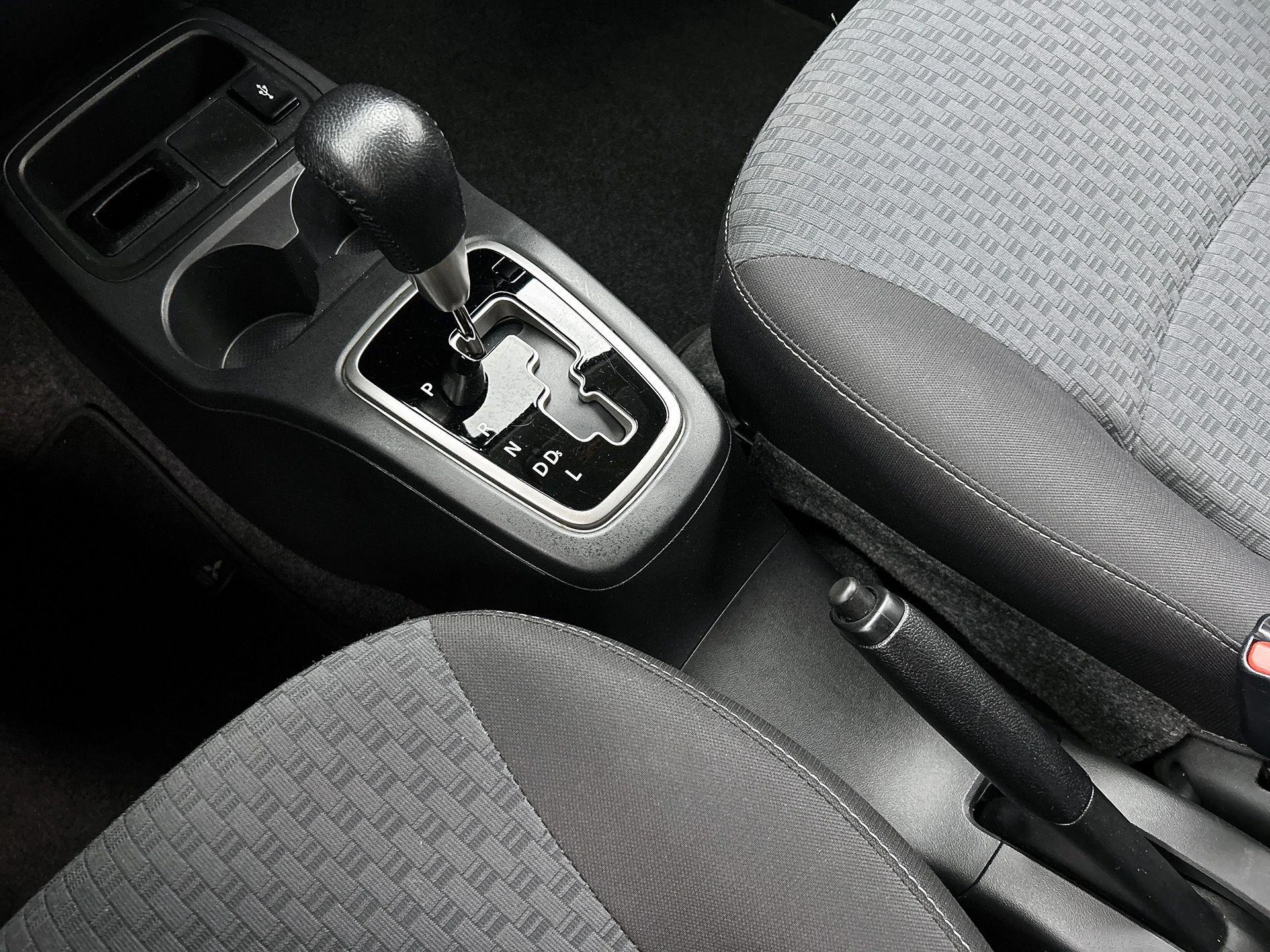 Mitsubishi-Space Star-image-20