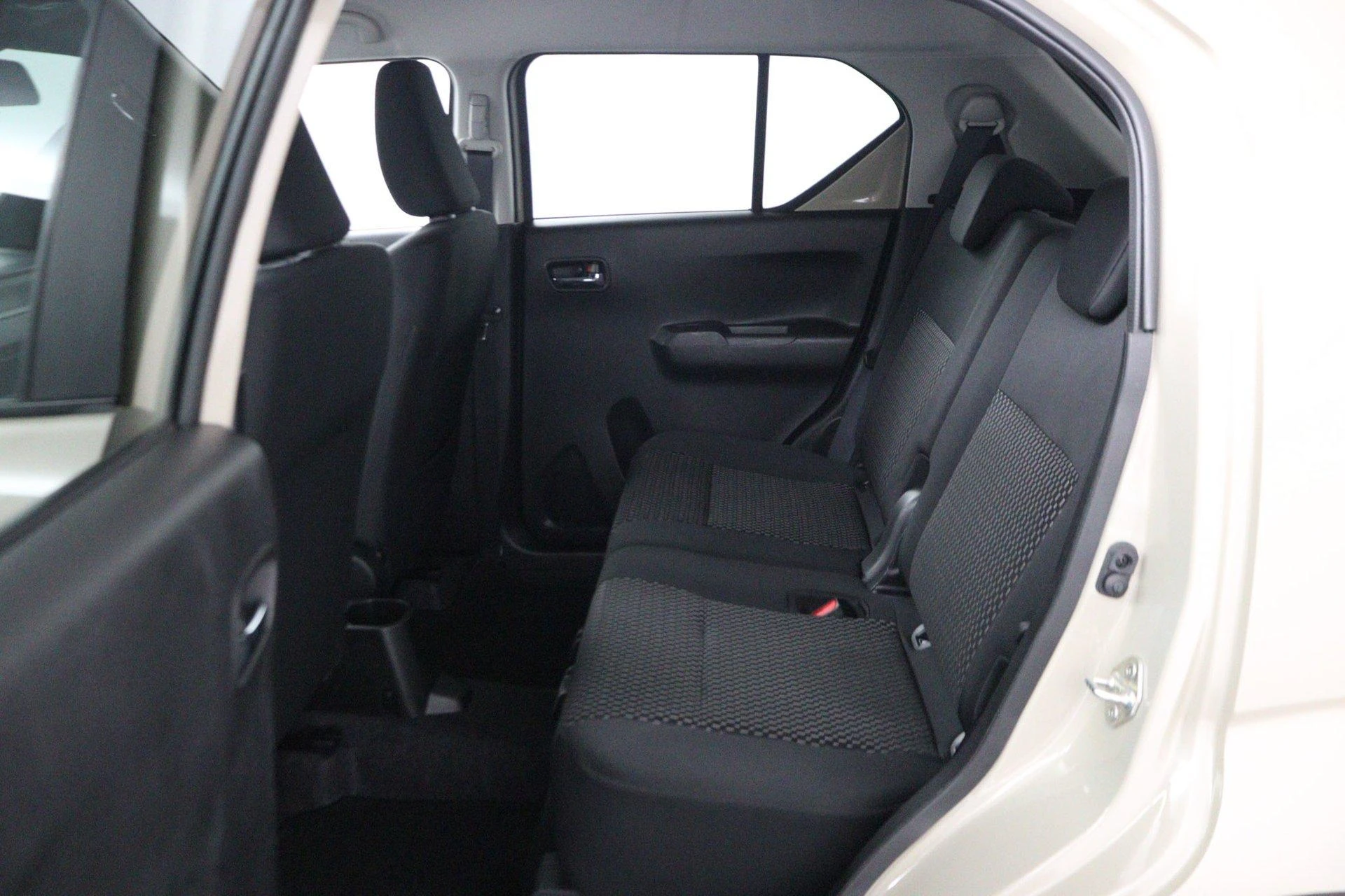 Suzuki-Ignis-image-14