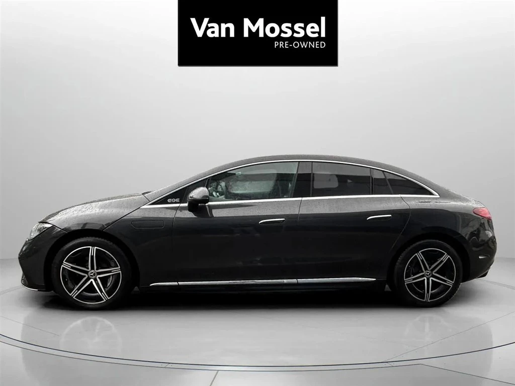 Mercedes-Benz-EQE-image-7