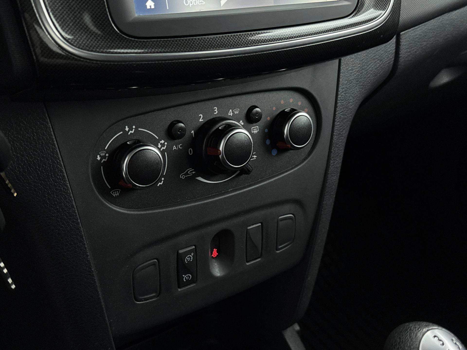 Dacia-Sandero-image-21