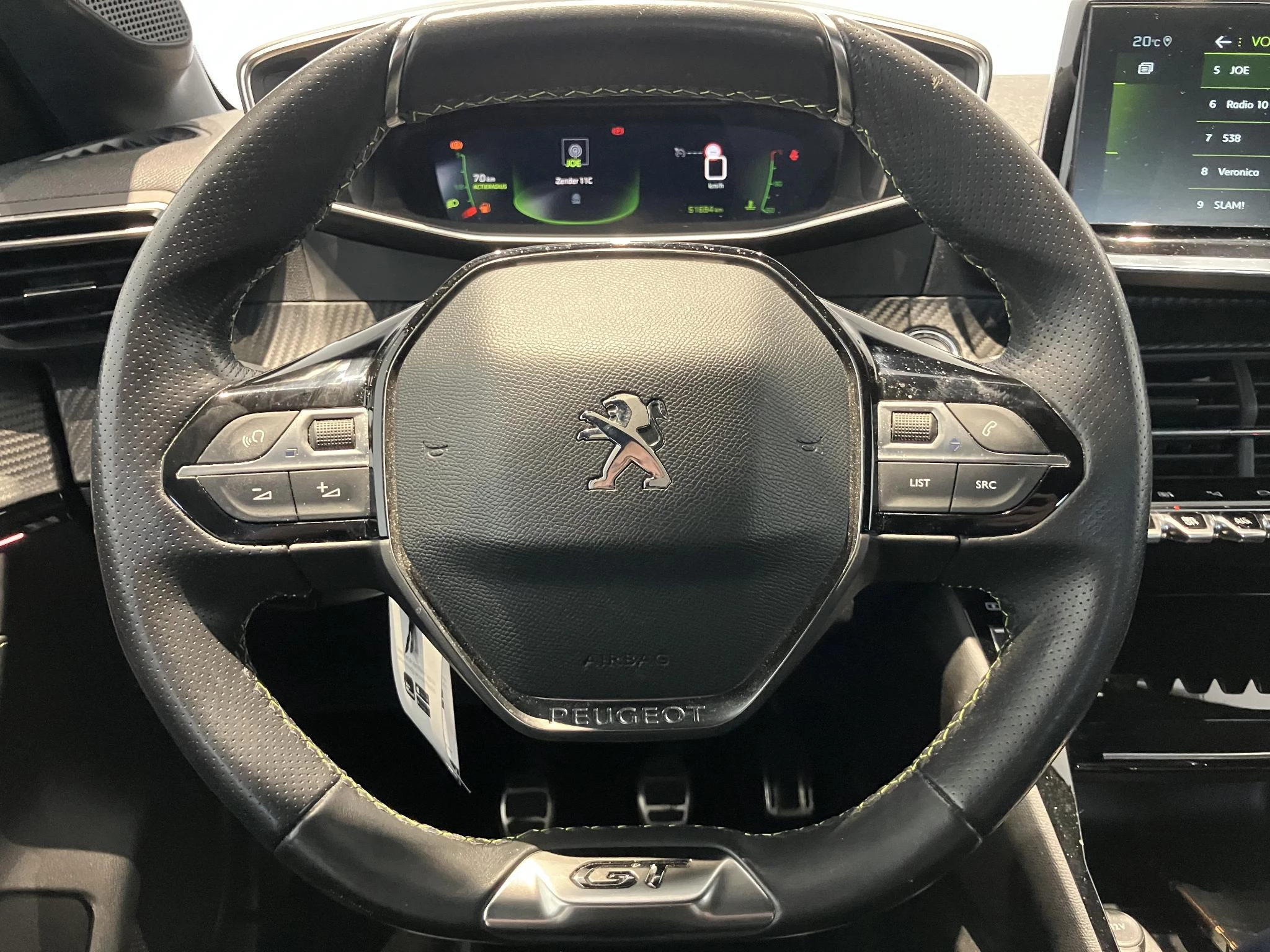 Peugeot-208-image-14