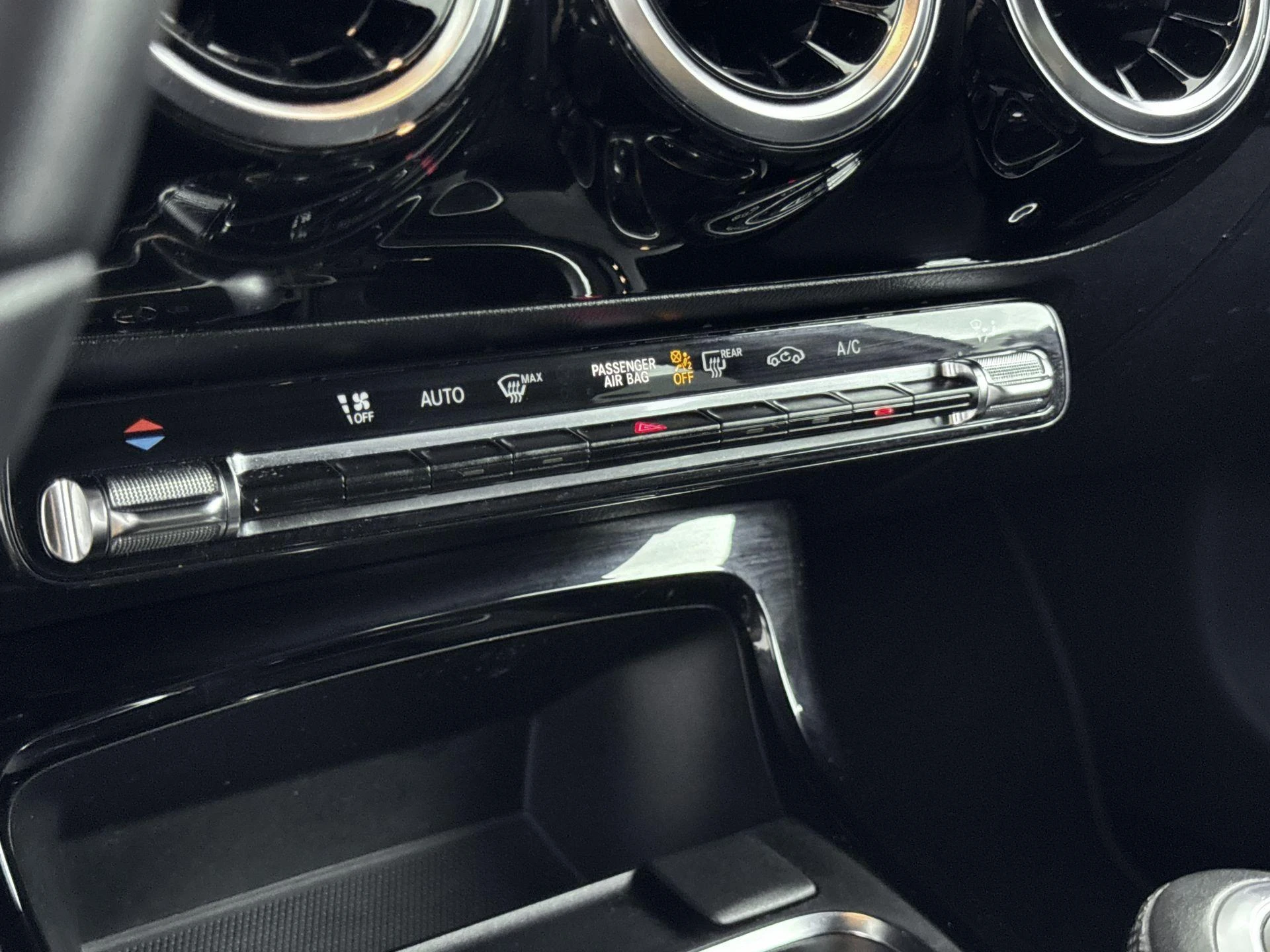 Mercedes-Benz-A-Klasse-image-18