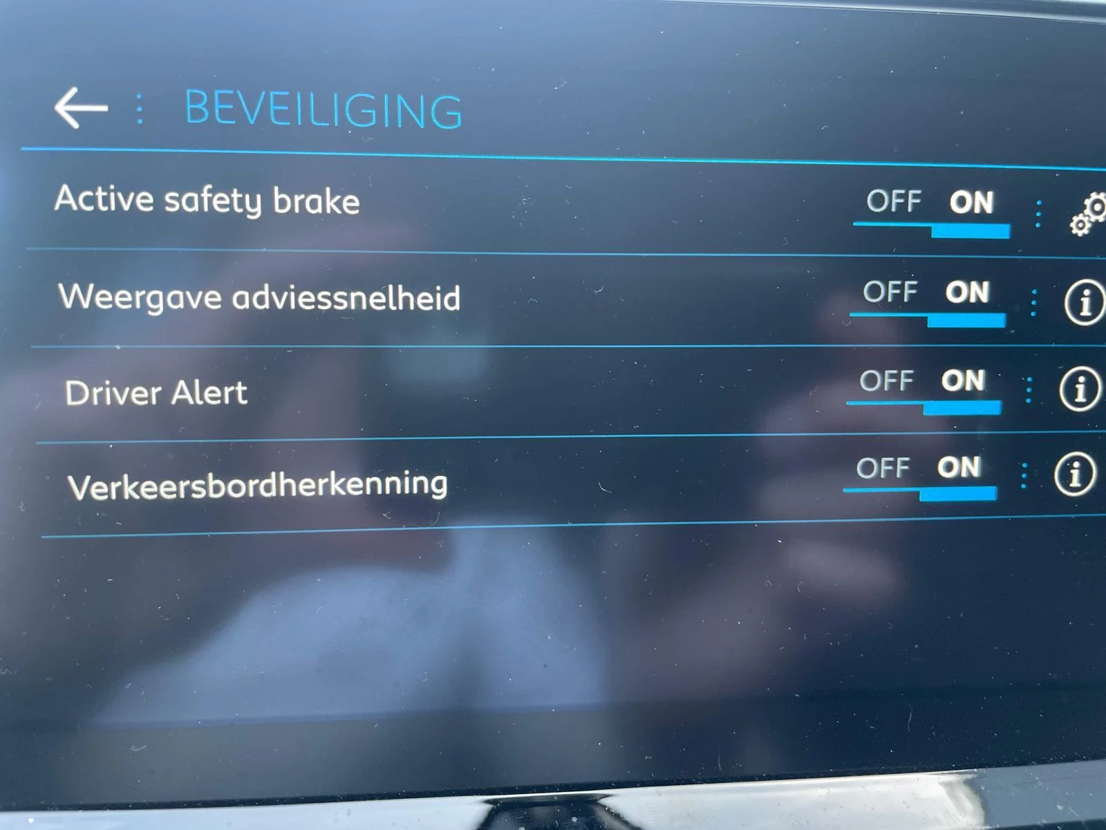 Peugeot 3008 1.2 PureTech 96kW S&S Roadtrip