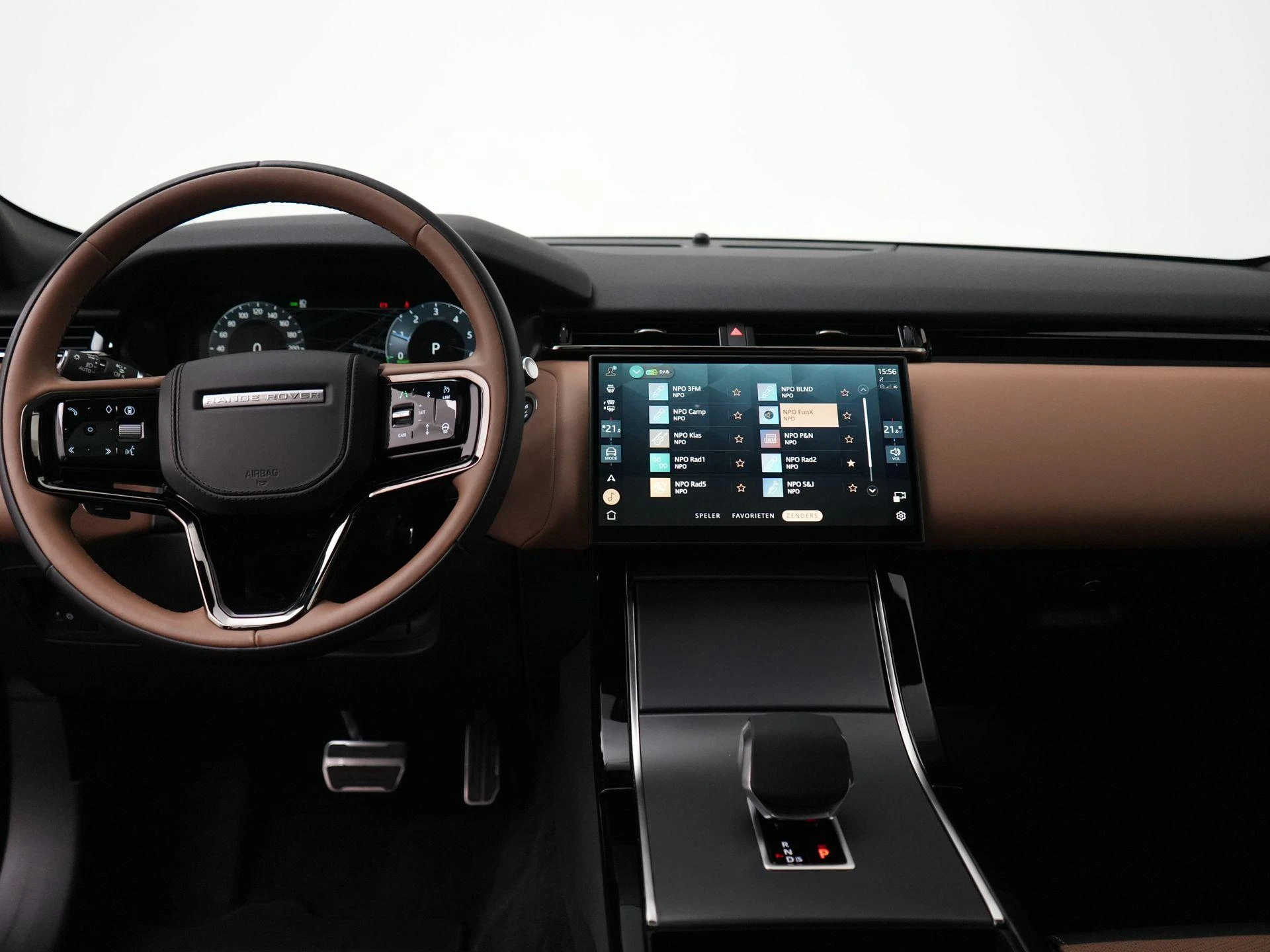 Land Rover-Range Rover Velar-image-49