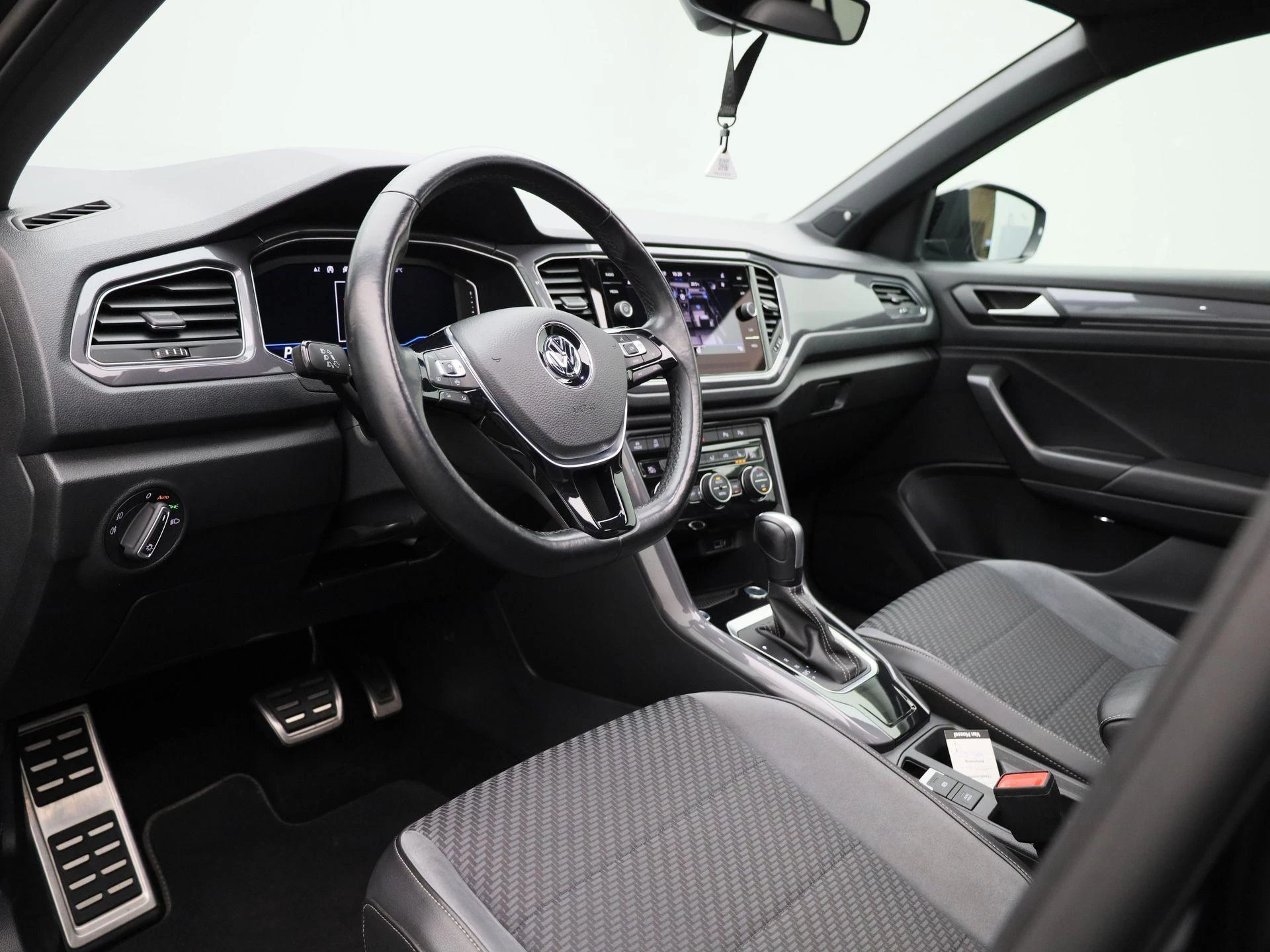 Volkswagen T-Roc 1.5 TSI Sport Business R