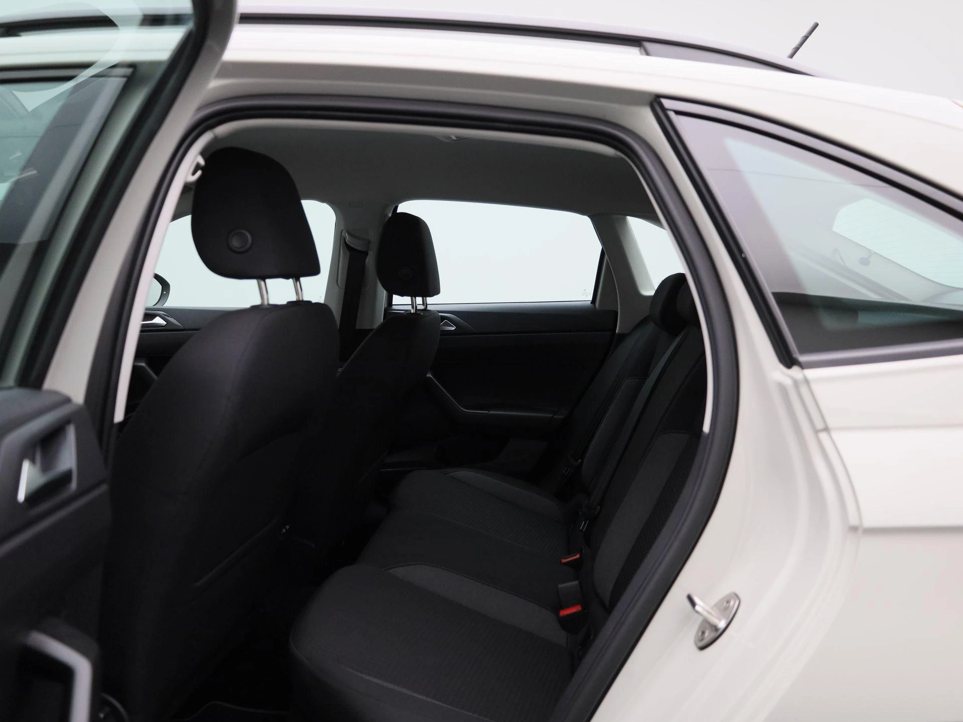 Volkswagen-Taigo-image-9