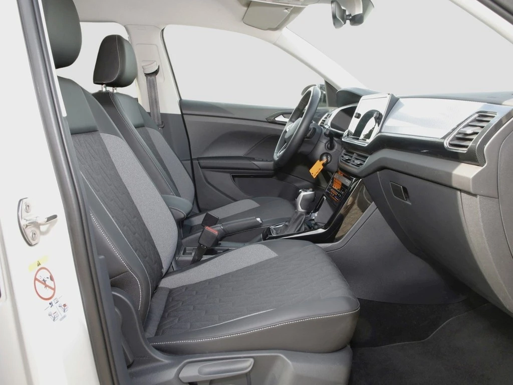 Volkswagen-T-Cross-image-7
