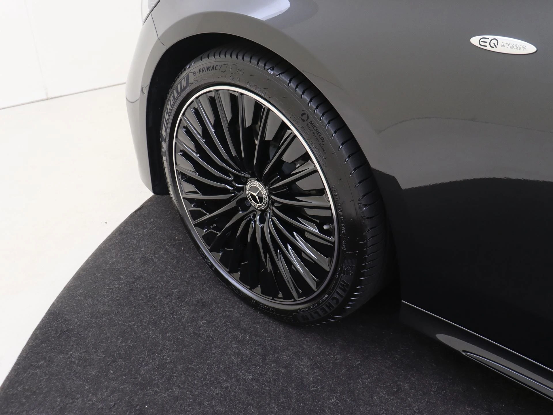 Mercedes-Benz-E-Klasse-image-31